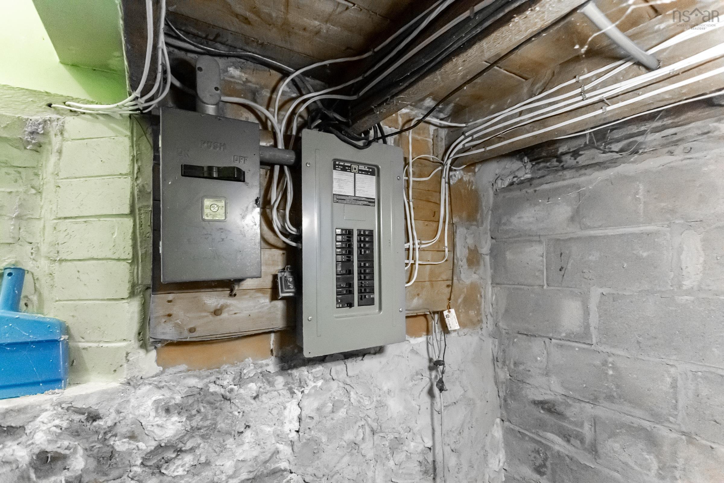 $225,000.00: 206 Main Street, Middleton