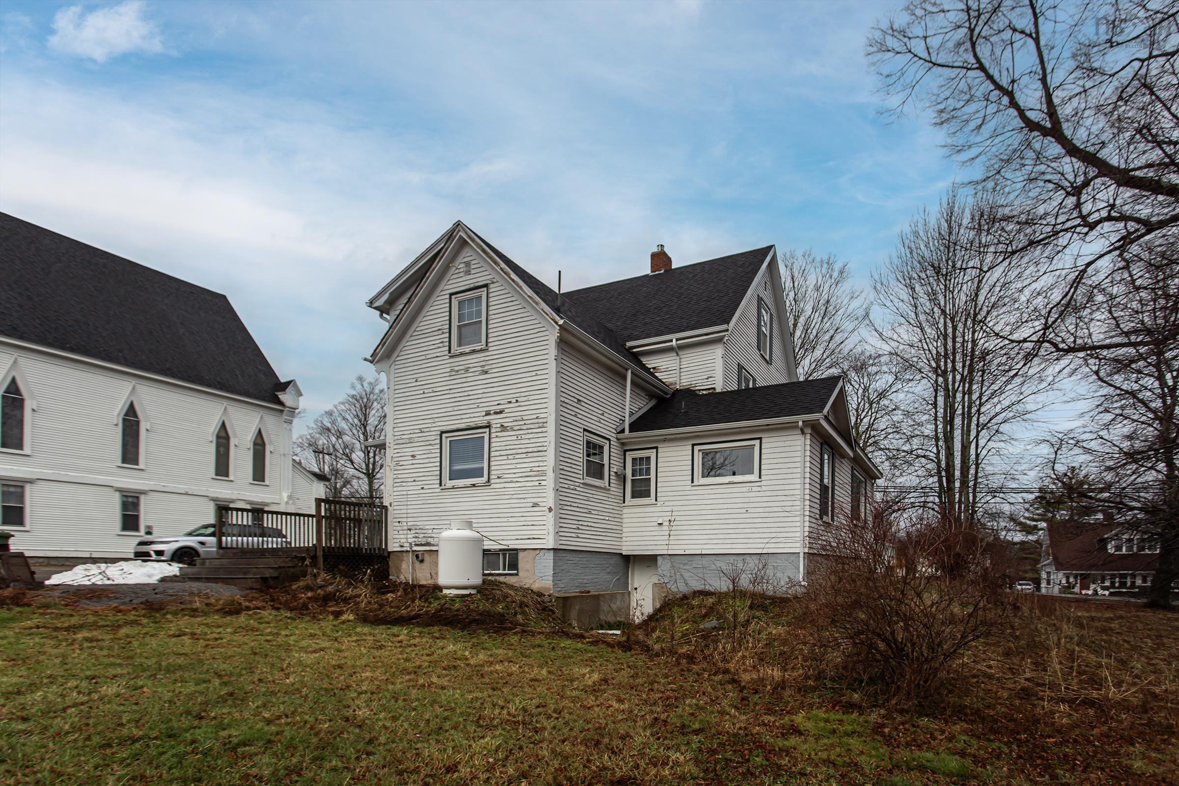 $225,000.00: 206 Main Street, Middleton