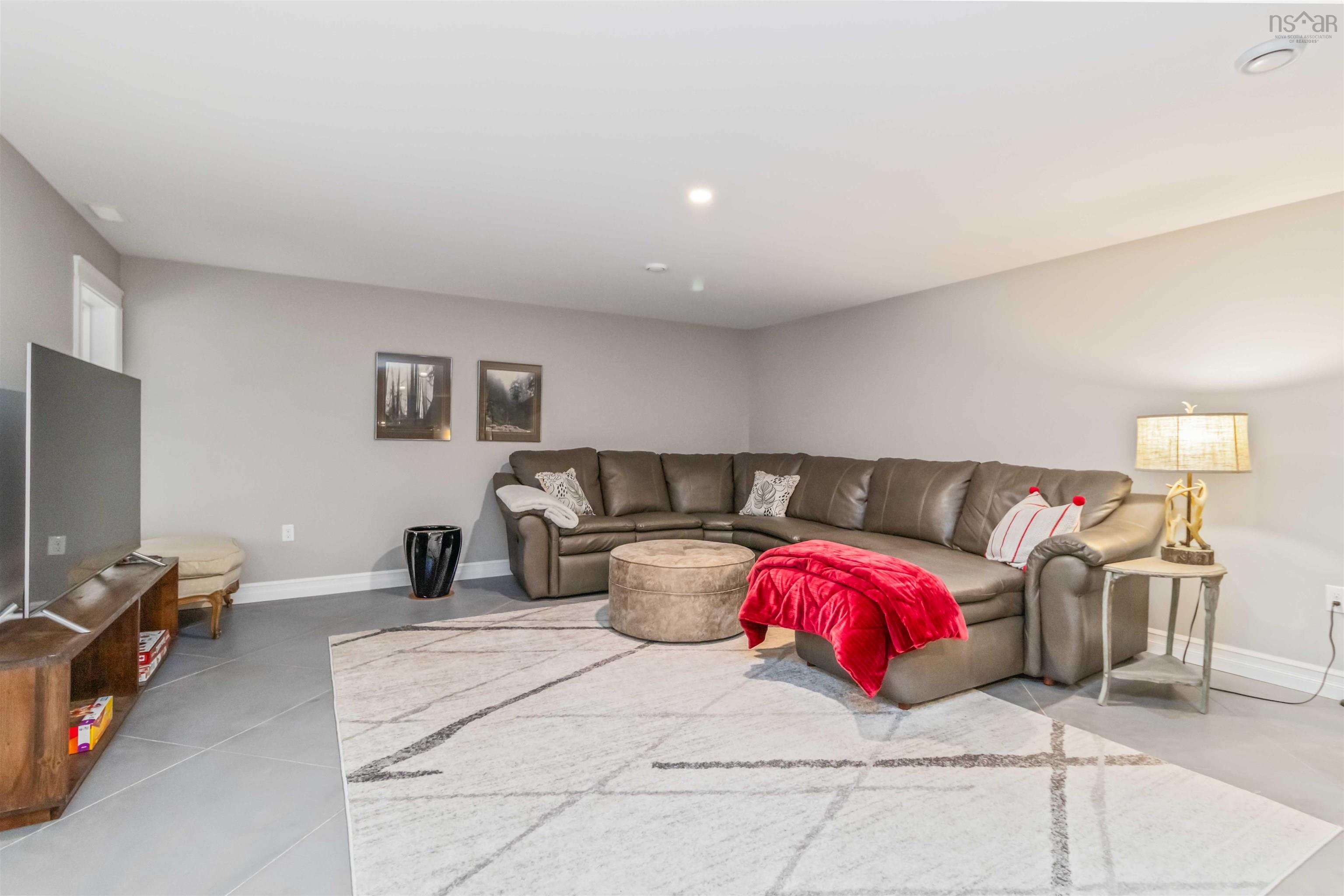 $769,900.00: 38 Roundhouse Drive, Bridgewater