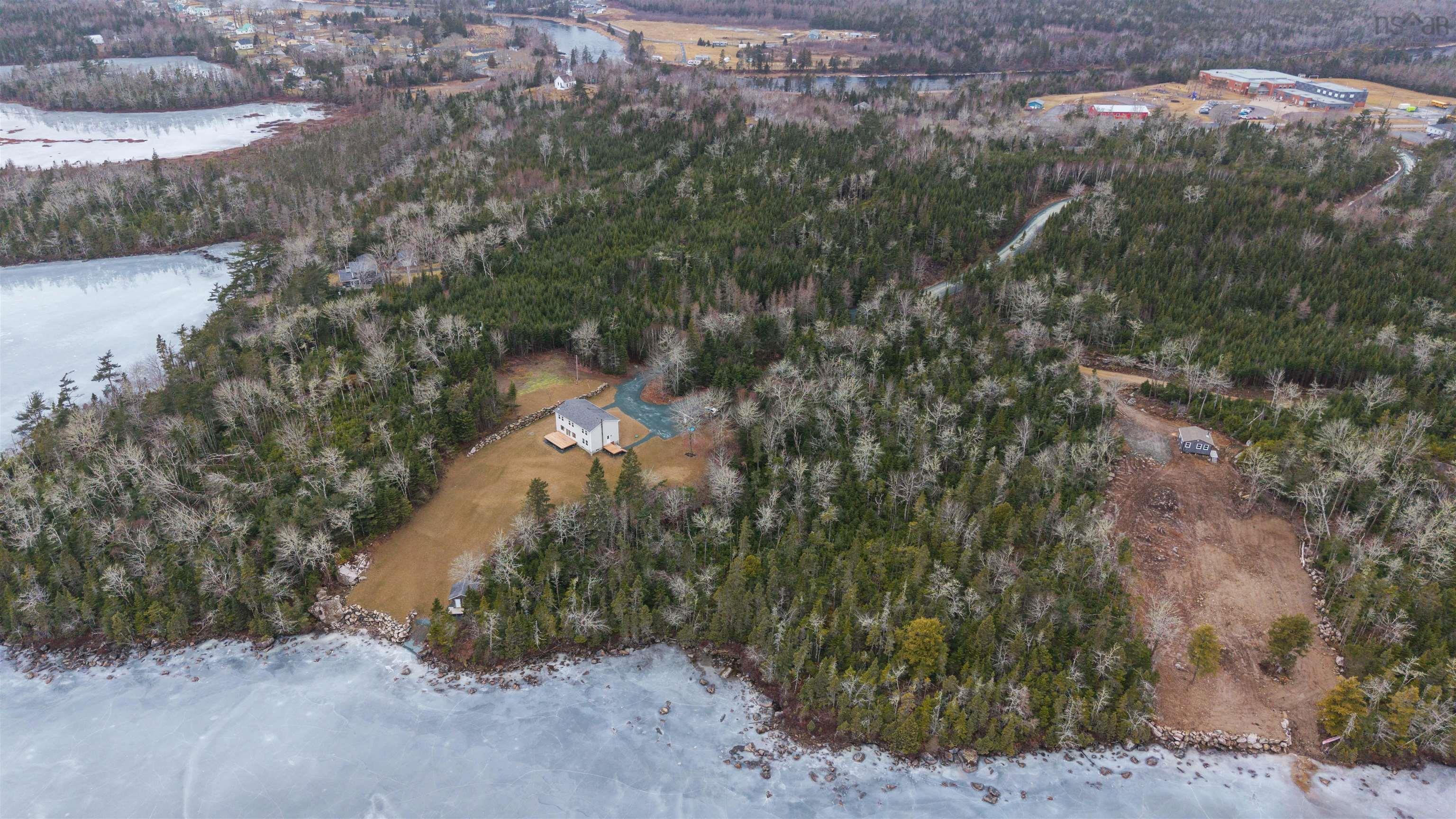 $559,900.00: 120 Old Road Hill, Sherbrooke