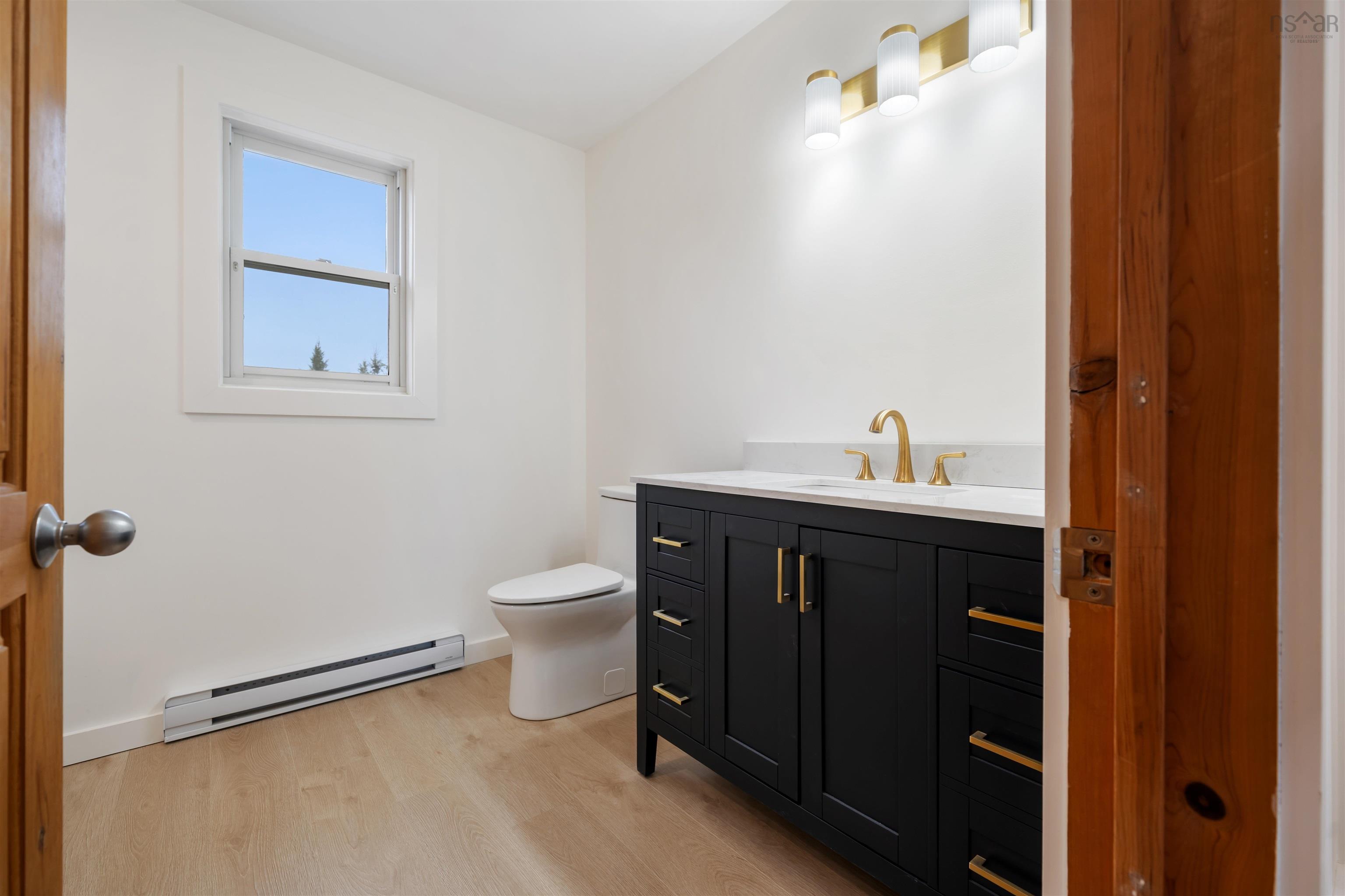 $559,900.00: 120 Old Road Hill, Sherbrooke