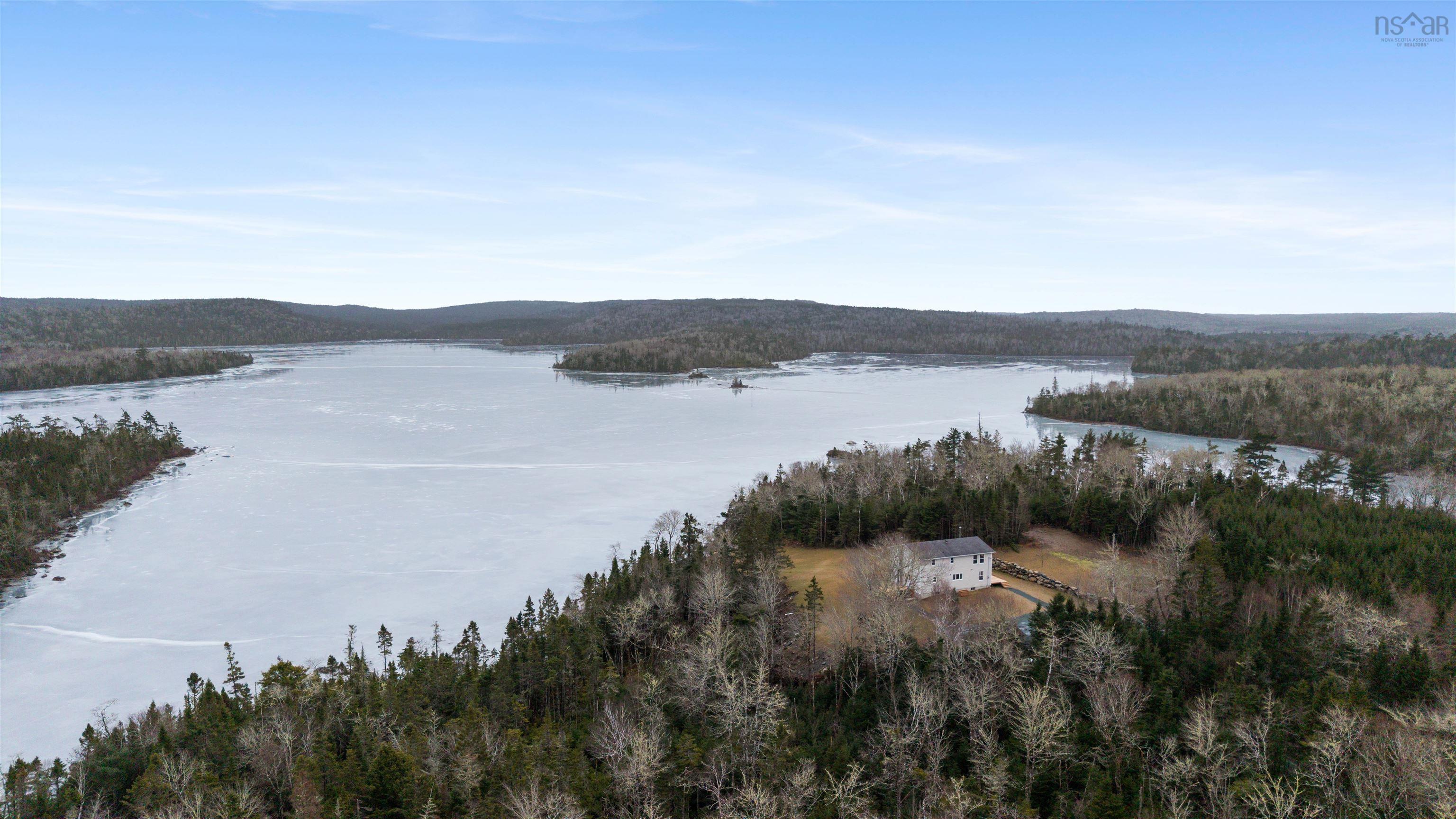 $559,900.00: 120 Old Road Hill, Sherbrooke