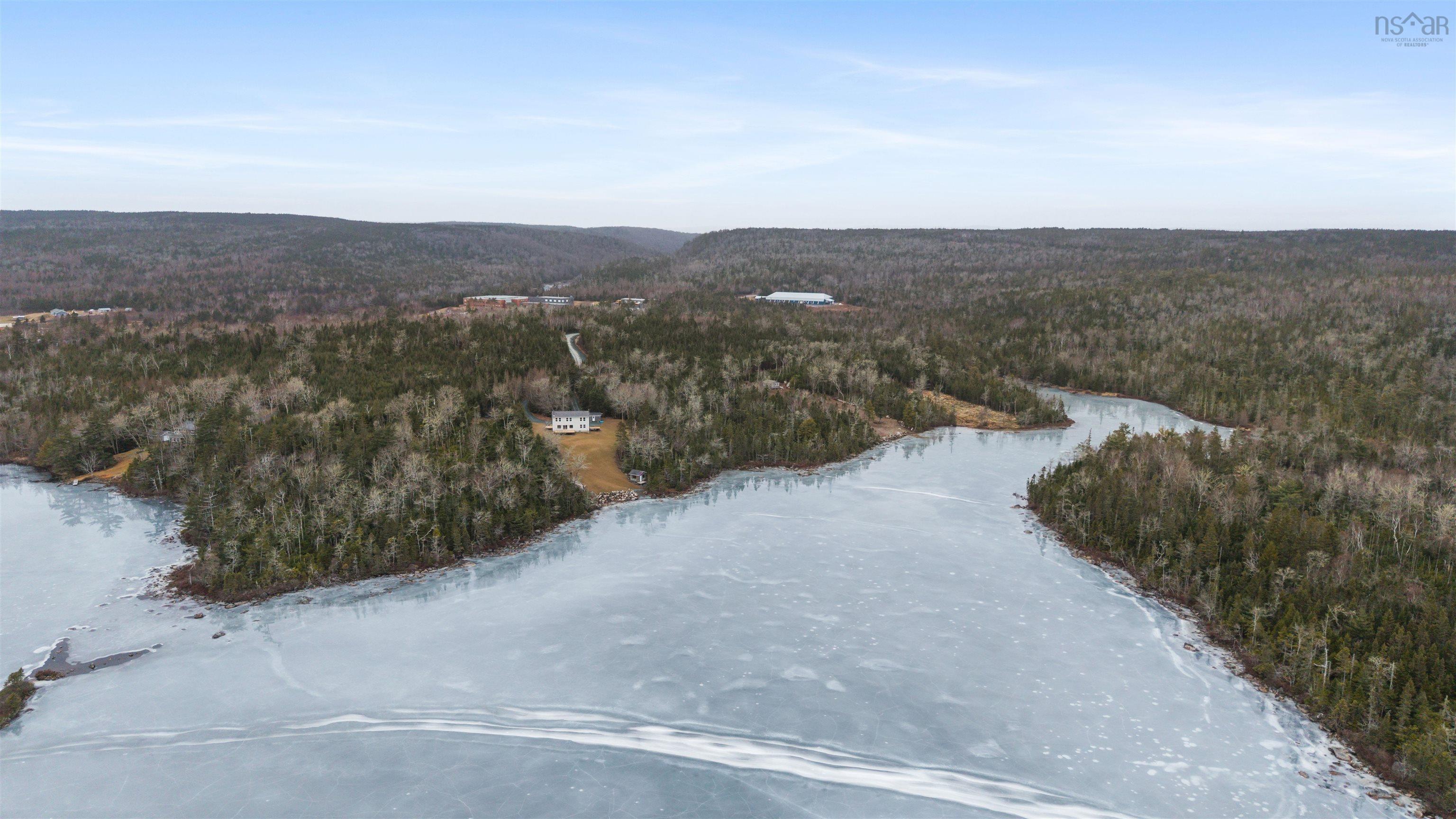 $559,900.00: 120 Old Road Hill, Sherbrooke