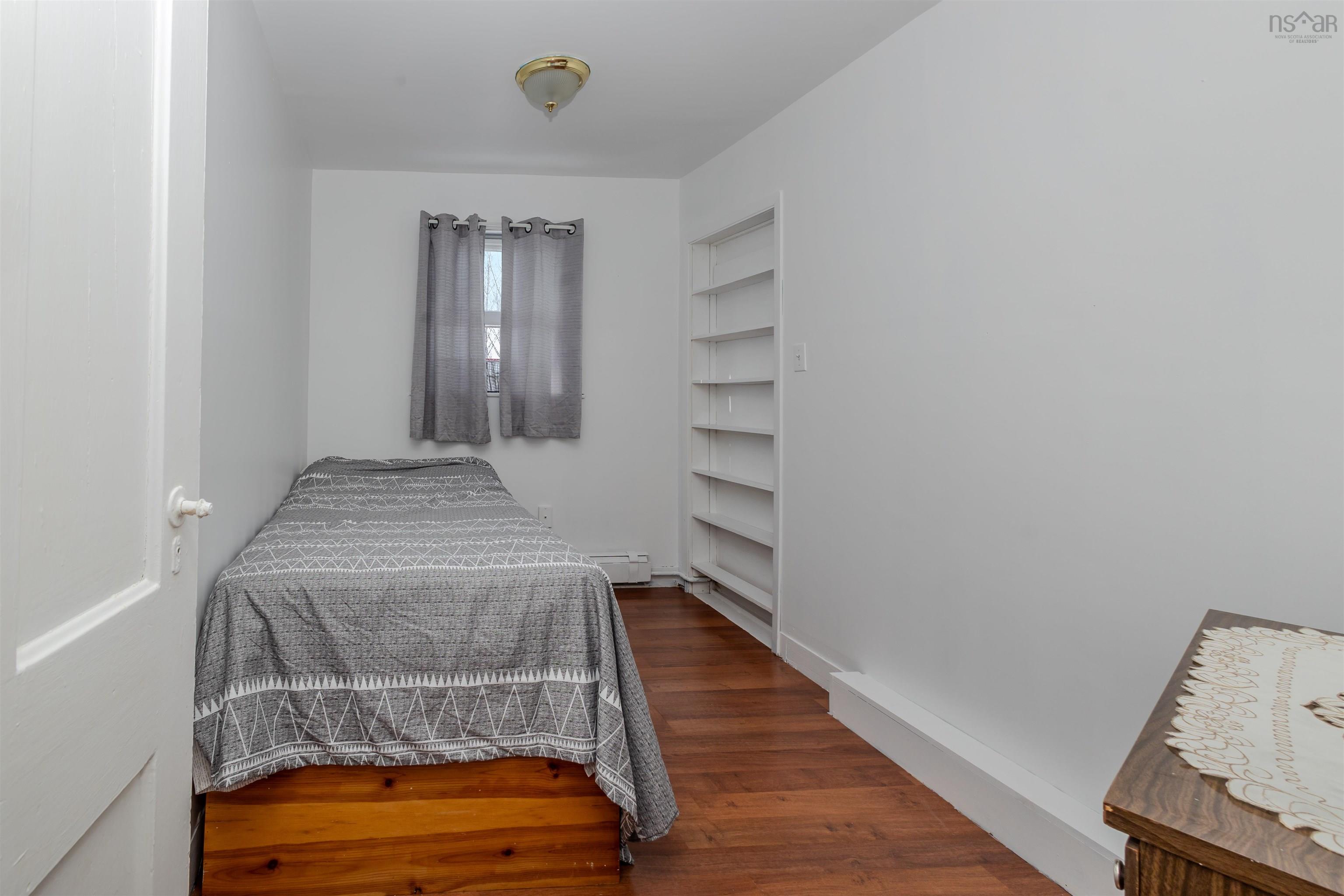 $220,000.00: 192-194 Gatacre Street, Sydney