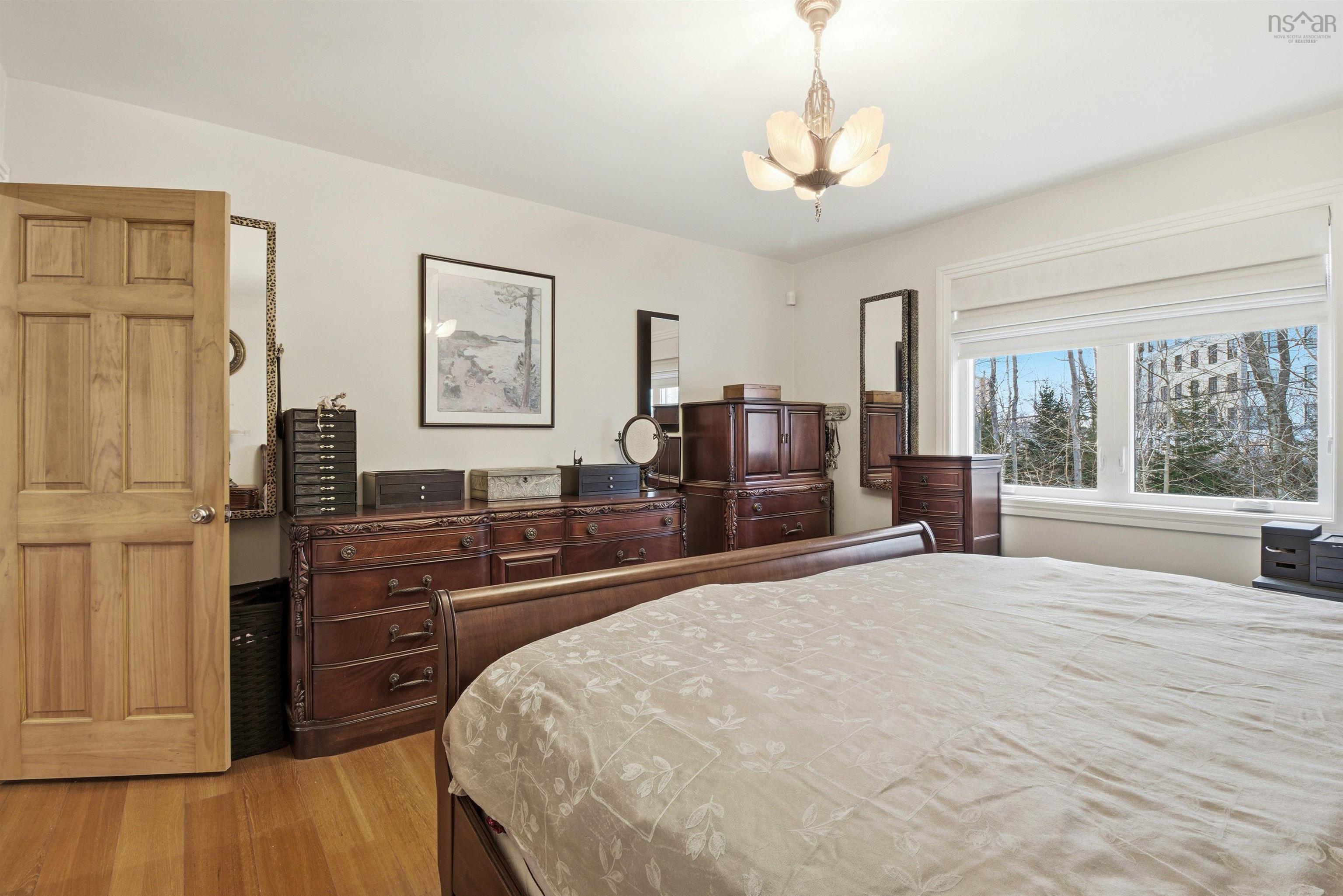 $859,900.00: 12 Canary Crescent, Halifax