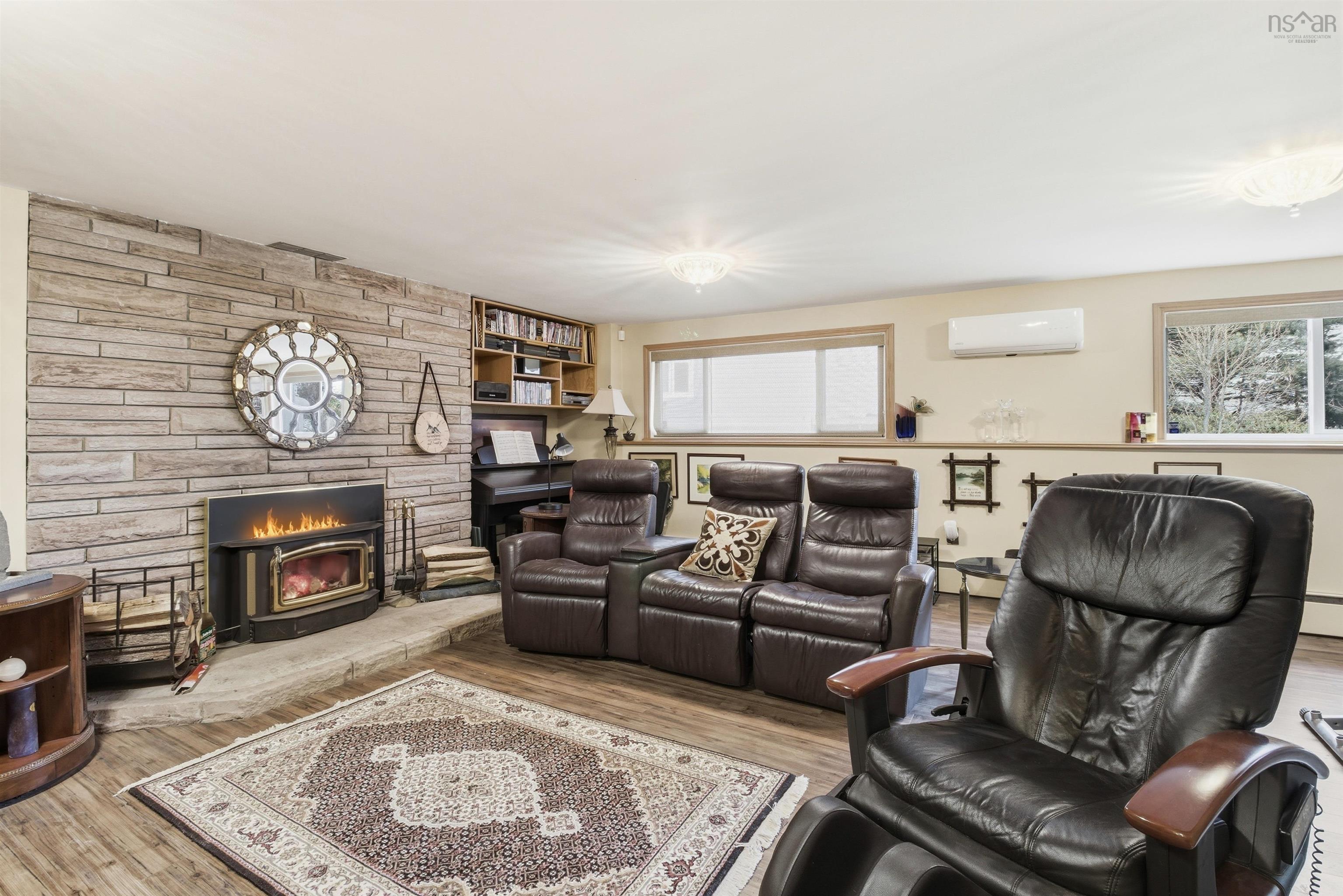 $859,900.00: 12 Canary Crescent, Halifax