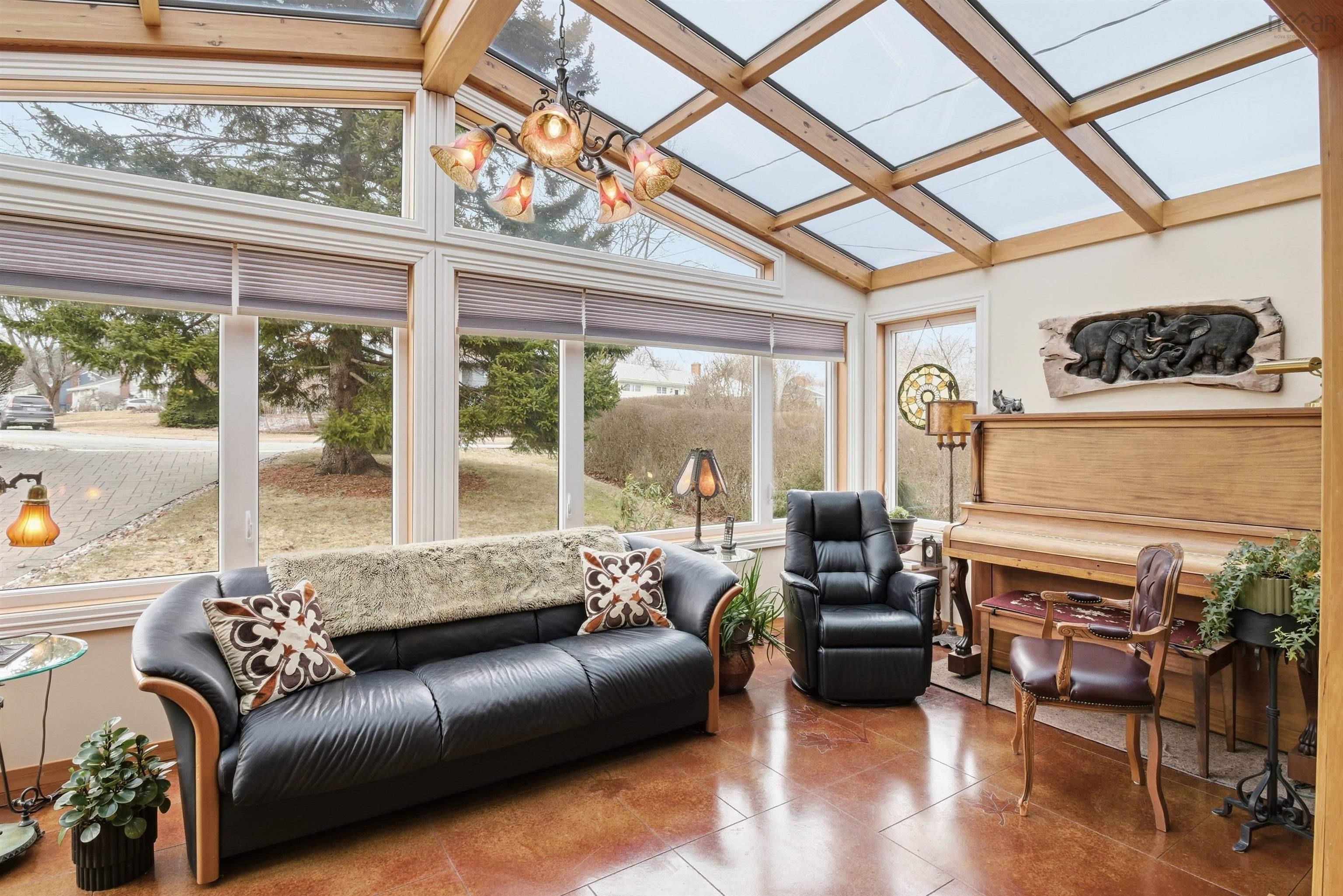 $859,900.00: 12 Canary Crescent, Halifax