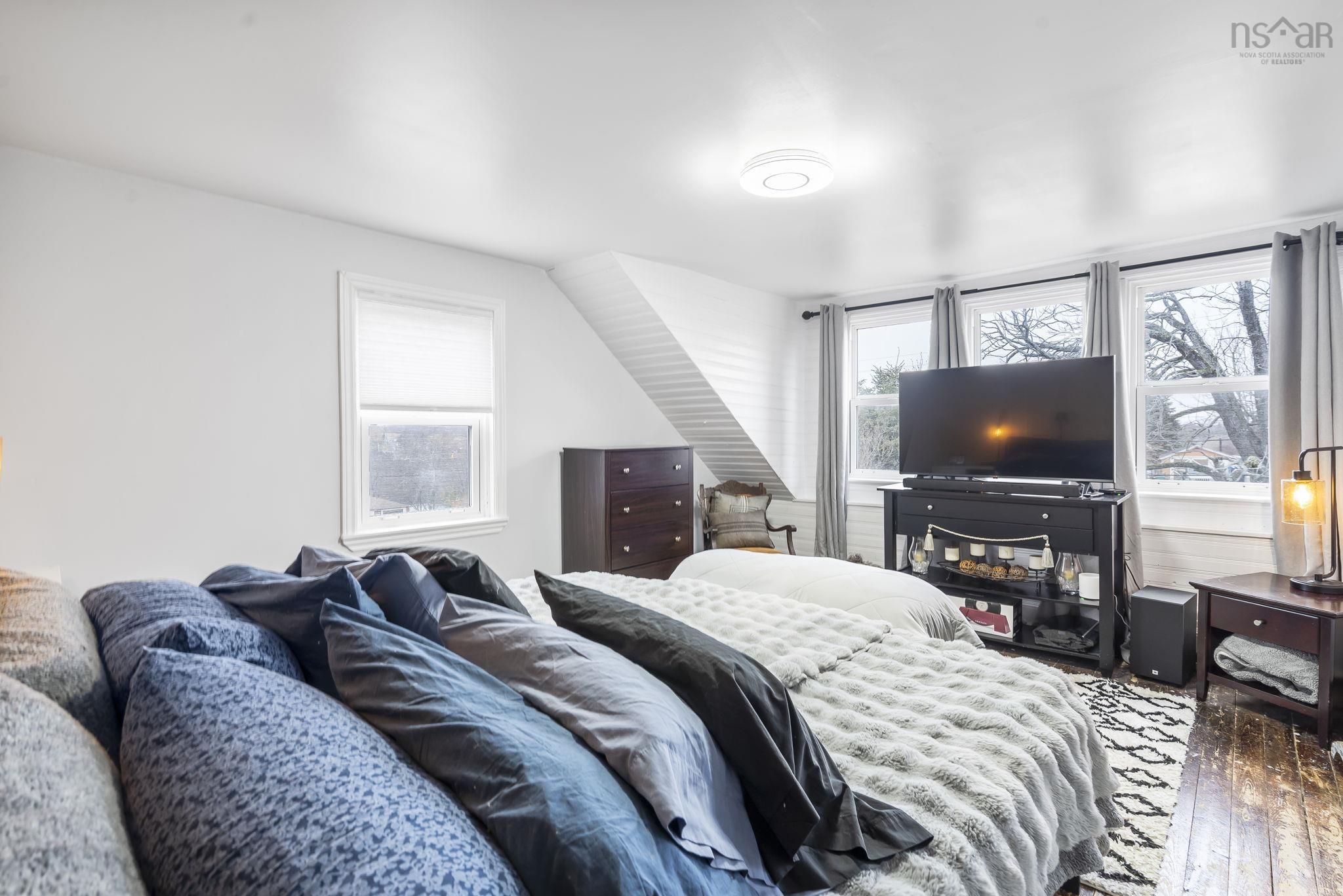 $399,000.00: 301 Town Road, Falmouth