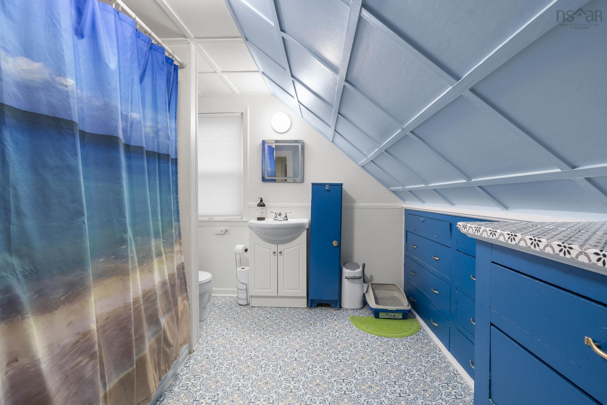 $399,000.00: 301 Town Road, Falmouth