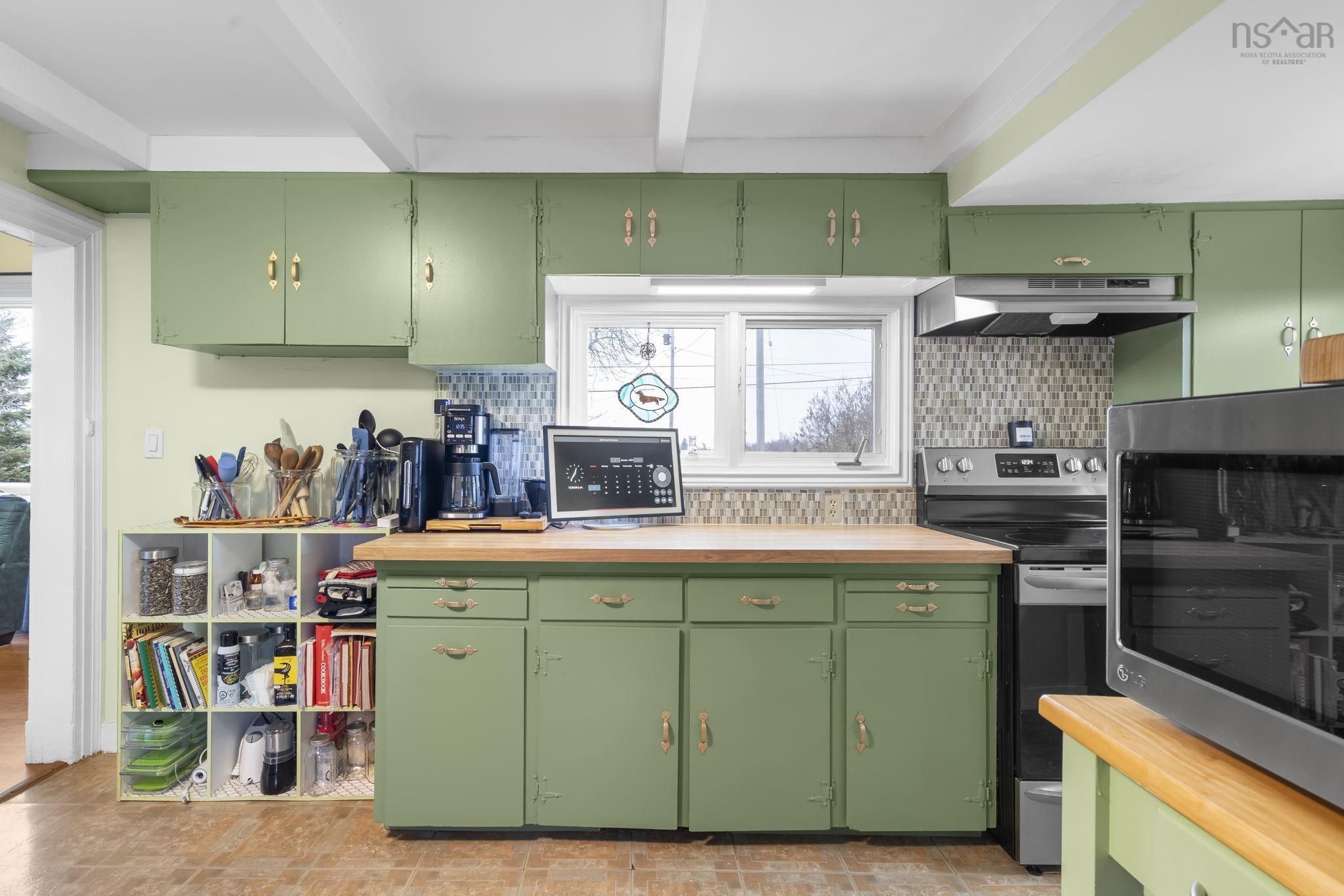 $399,000.00: 301 Town Road, Falmouth