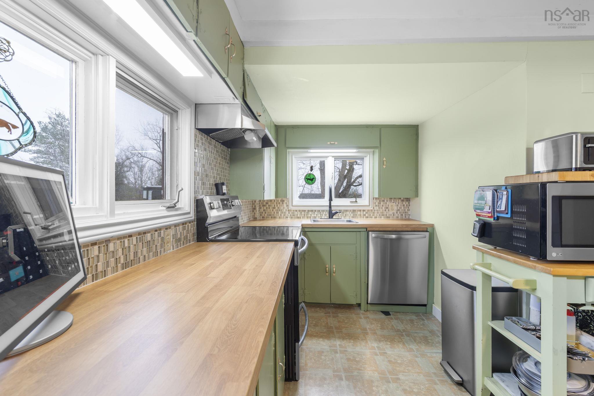 $399,000.00: 301 Town Road, Falmouth