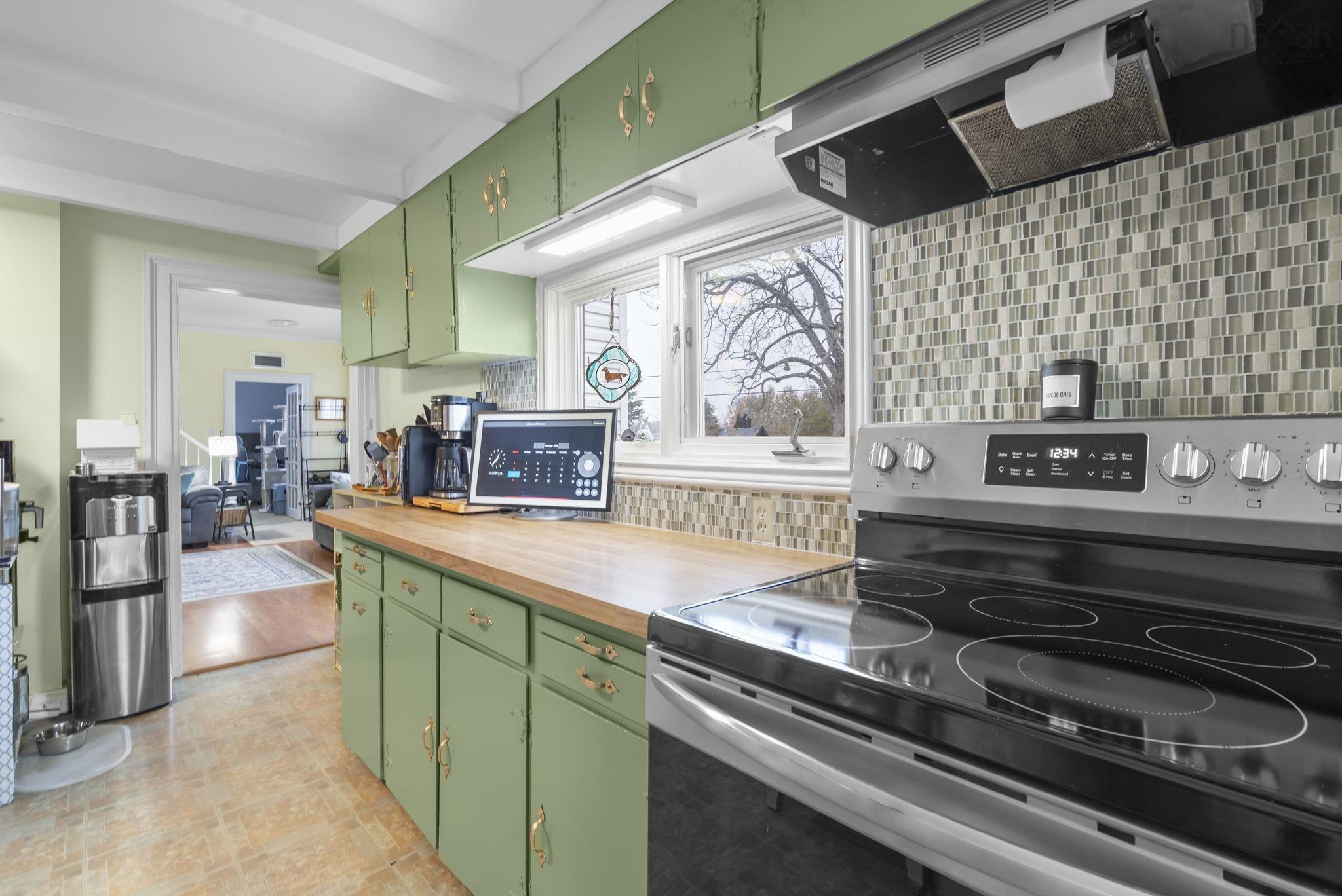 $399,000.00: 301 Town Road, Falmouth