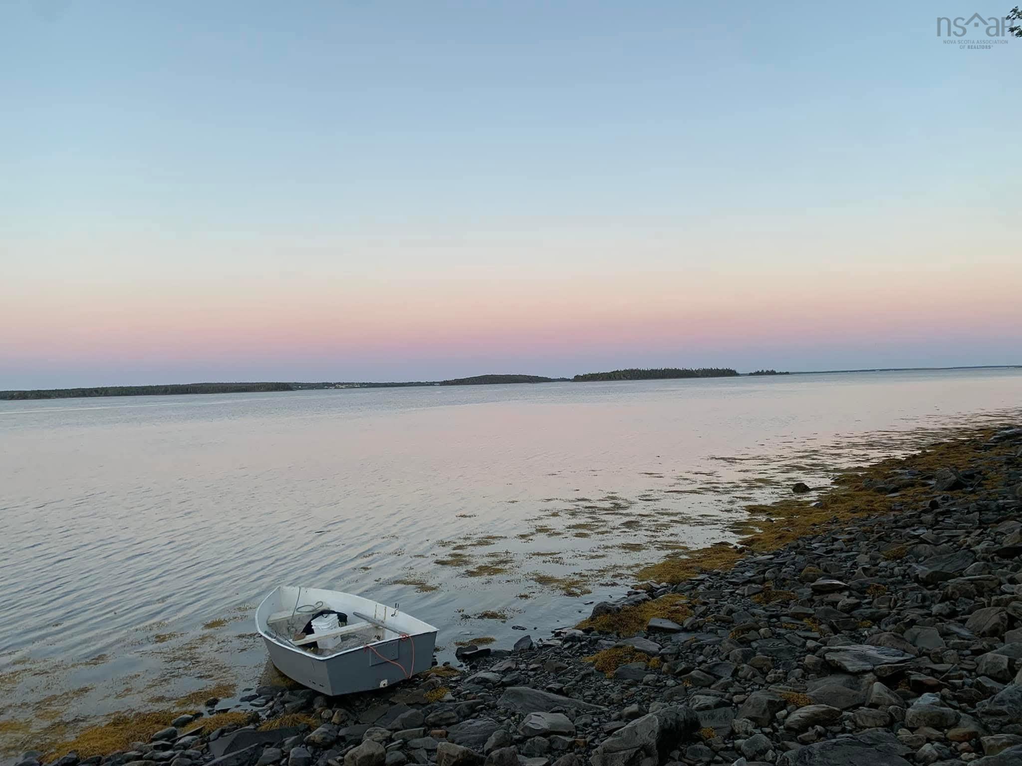 $180,000.00: Lot (PID 90037540) Highway 308, Morris Island