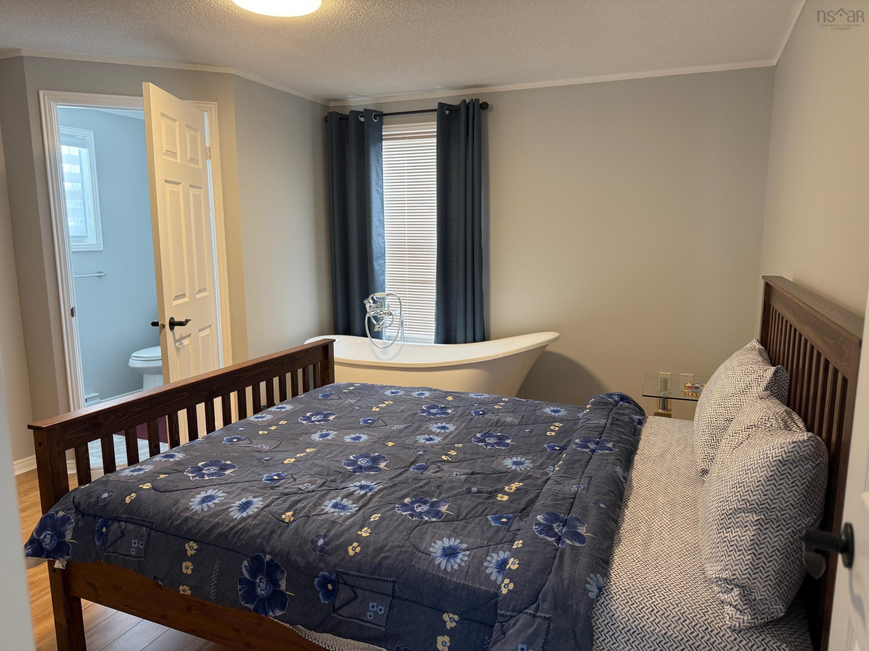 $257,800.00: 174 Sherbrooke Avenue, Bridgewater