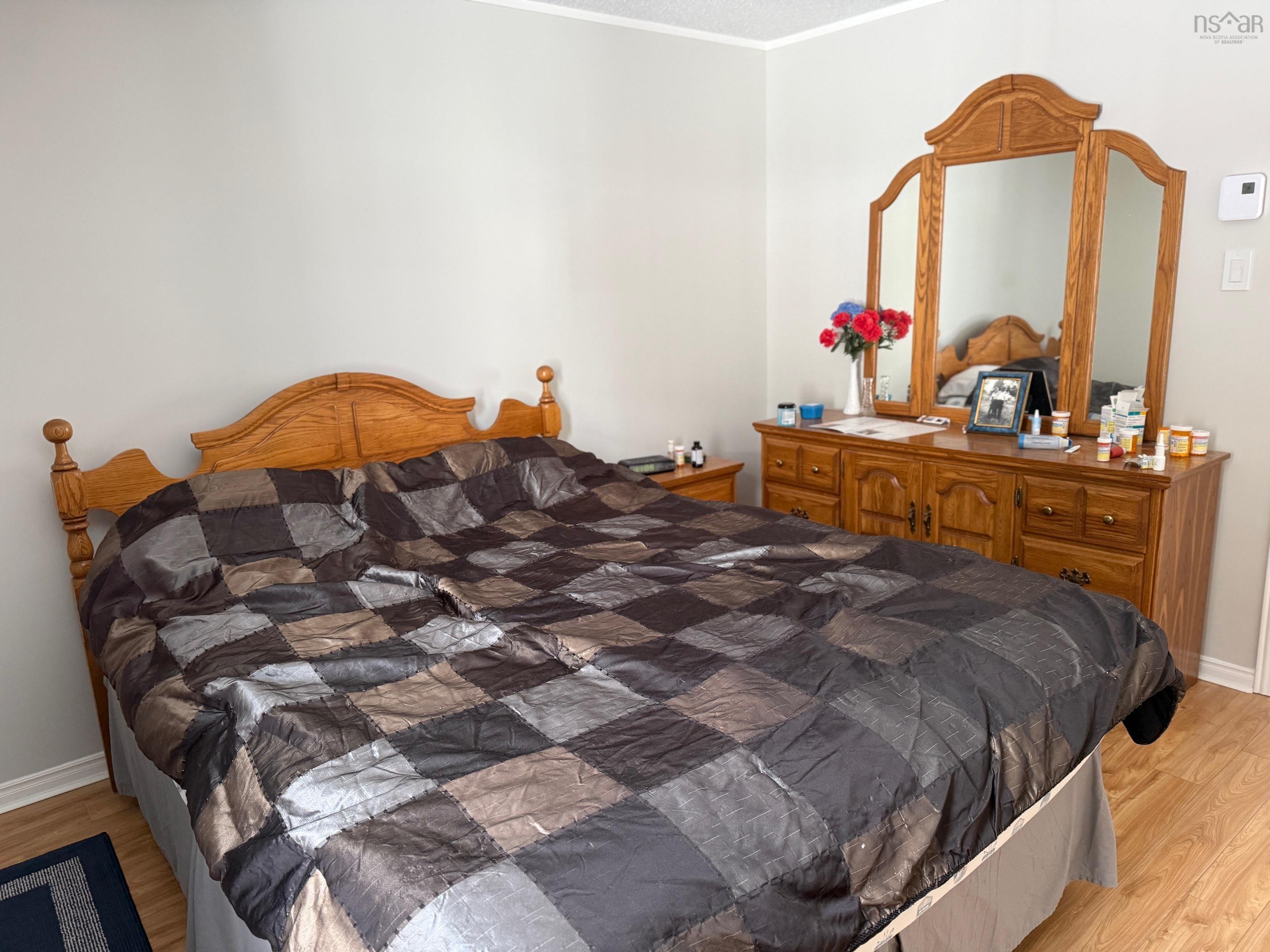 $257,800.00: 174 Sherbrooke Avenue, Bridgewater