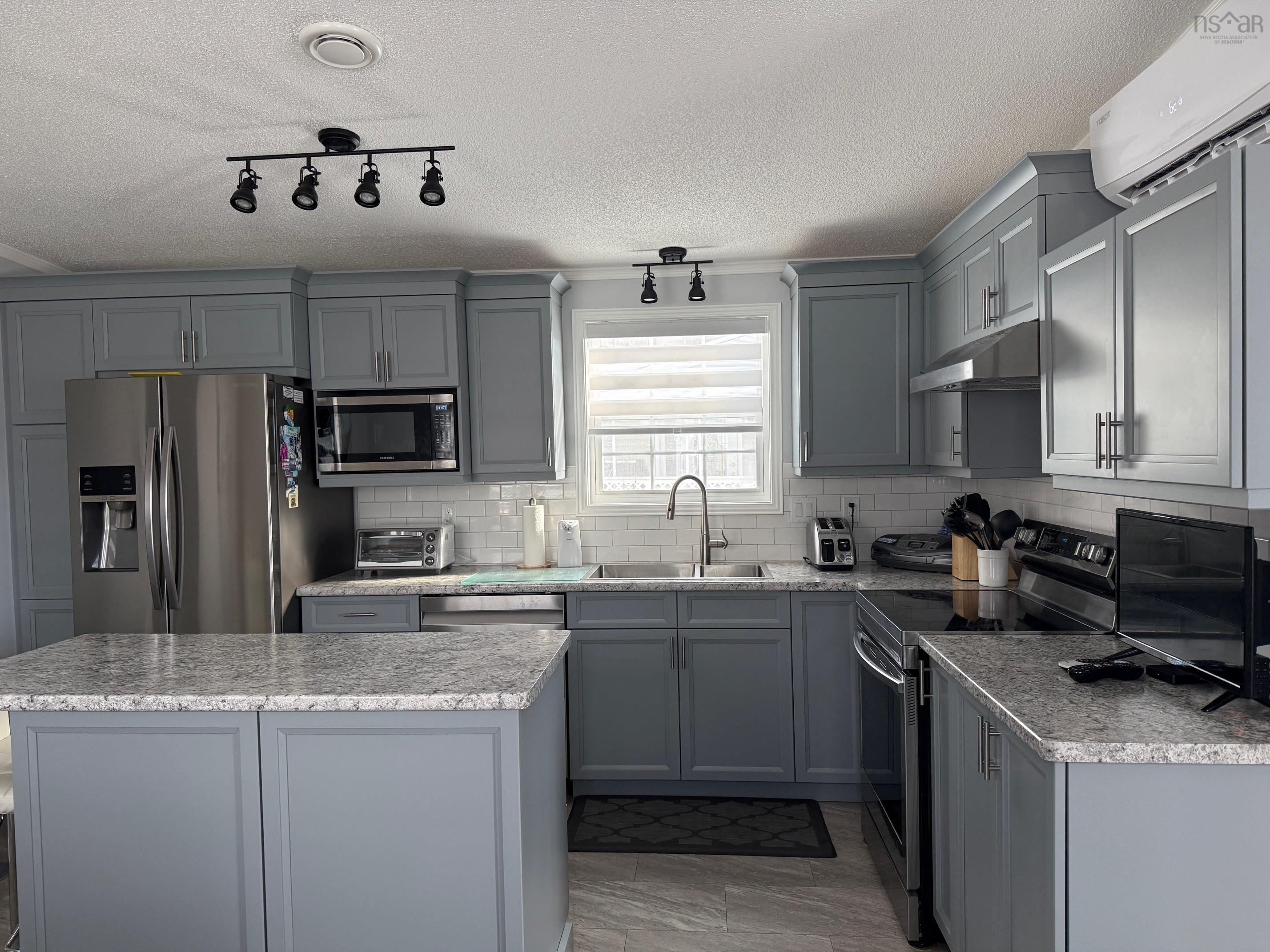 $257,800.00: 174 Sherbrooke Avenue, Bridgewater