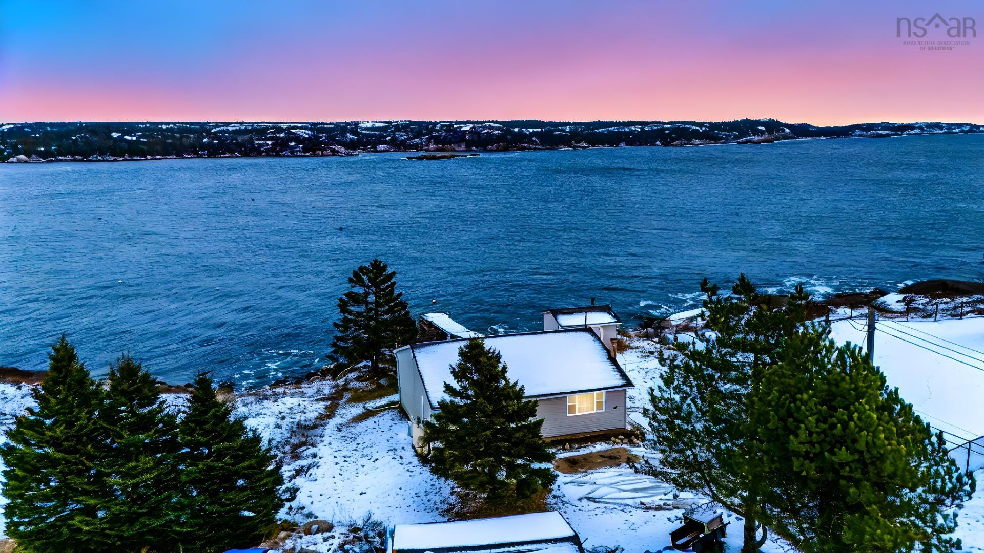 27 Back Lane, Terence Bay, NS (MLS 202601322)