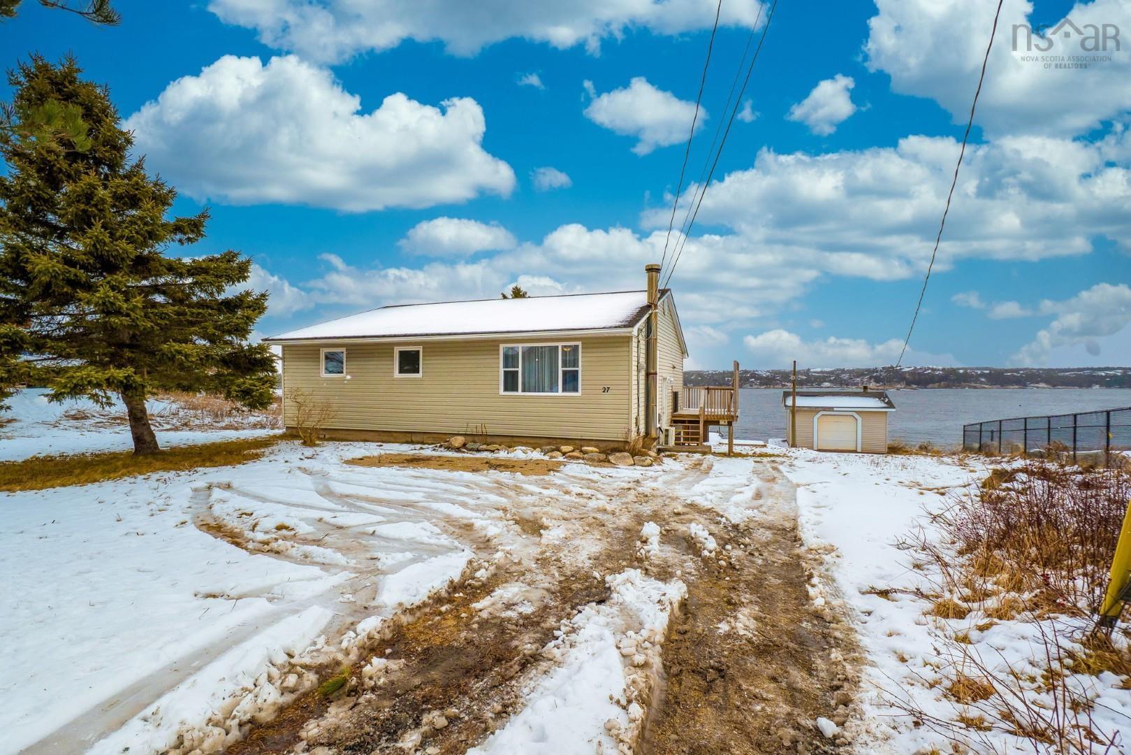 27 Back Lane, Terence Bay, NS (MLS 202601322)