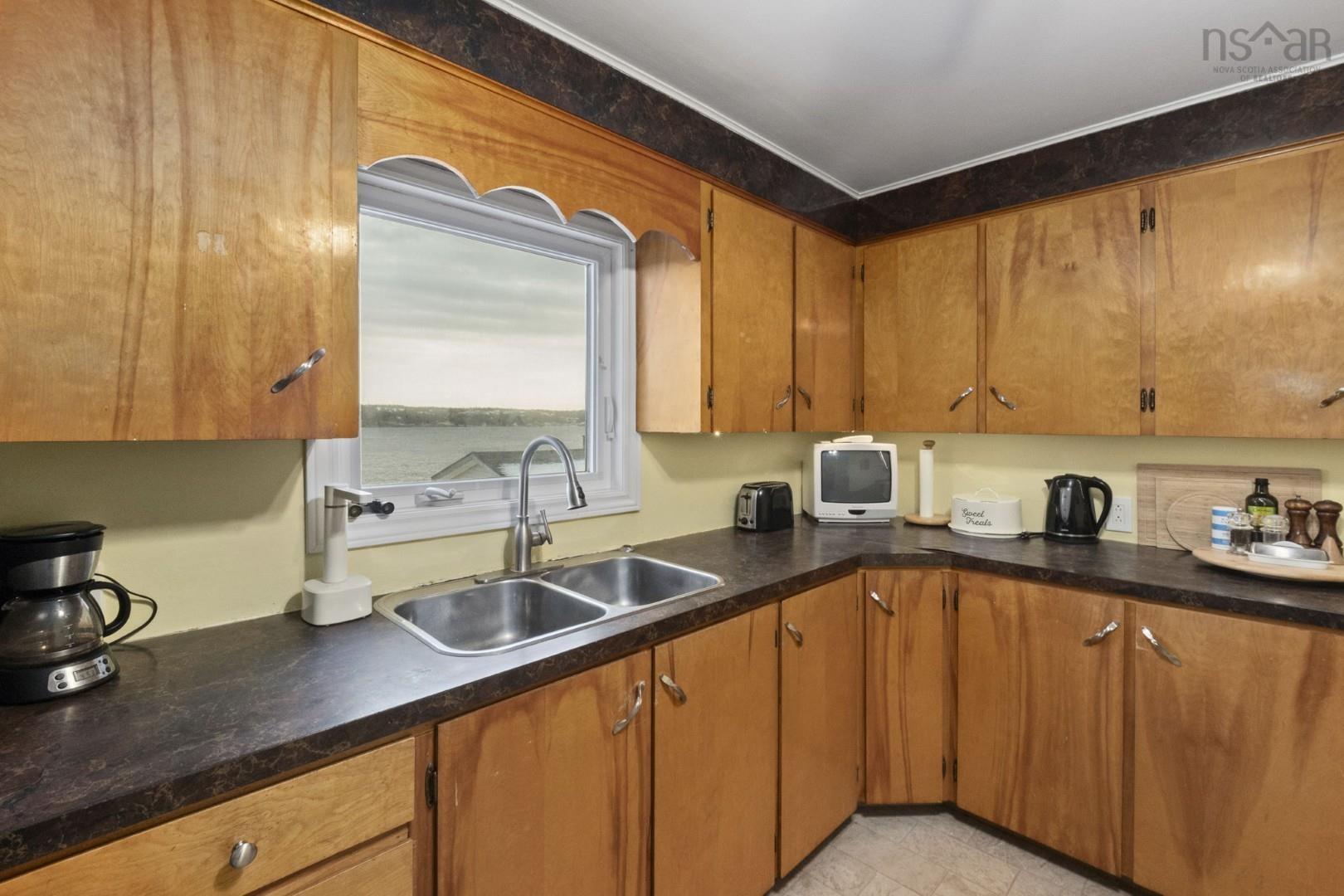 27 Back Lane, Terence Bay, NS (MLS 202601322)