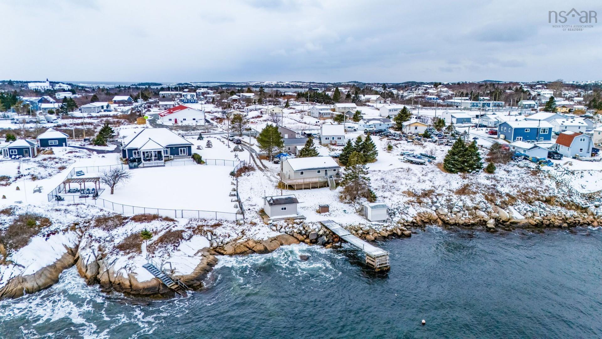 27 Back Lane, Terence Bay, NS (MLS 202601322)