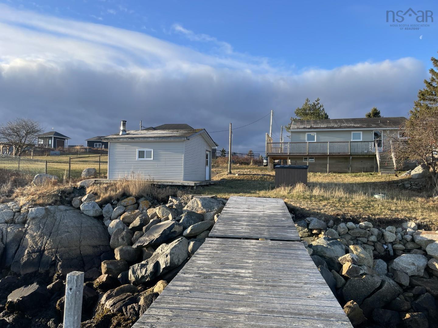 27 Back Lane, Terence Bay, NS (MLS 202601322)