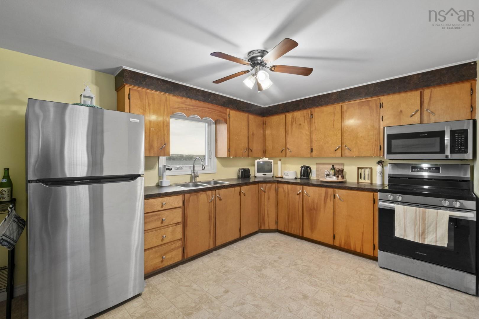 27 Back Lane, Terence Bay, NS (MLS 202601322)