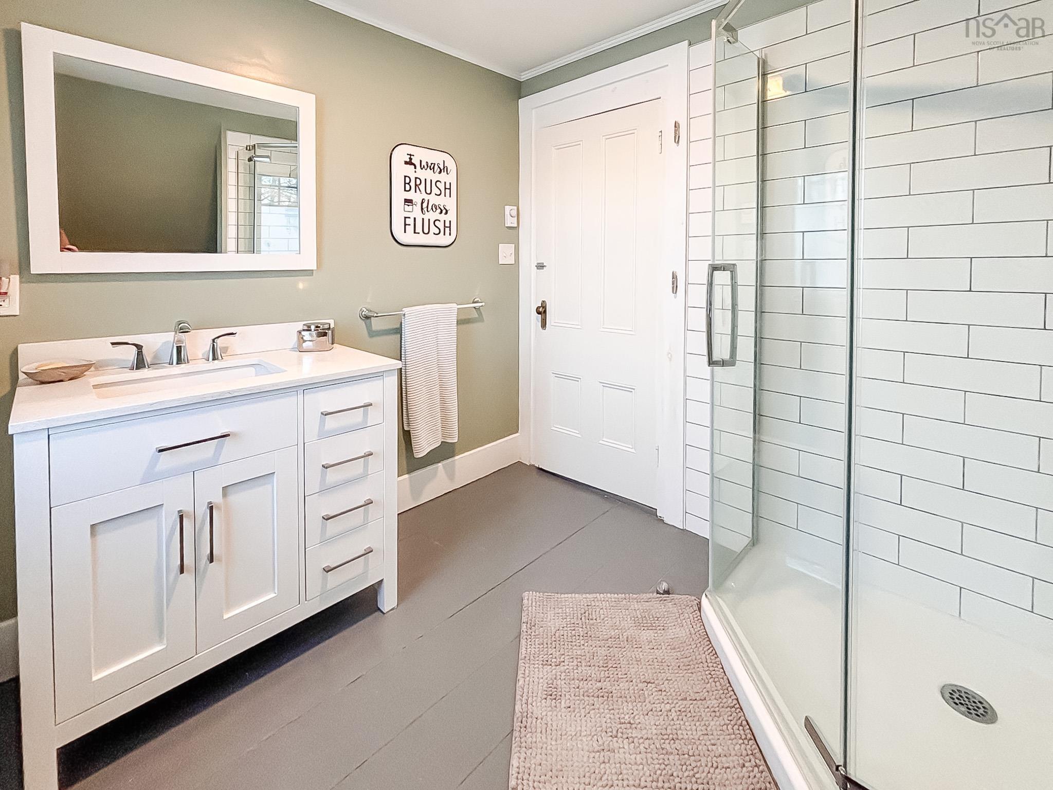 $595,000.00: 3380 Highway 331, Lahave