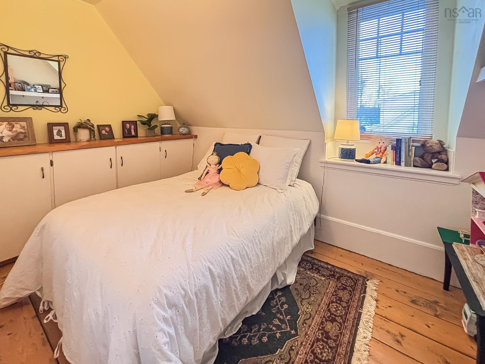 $595,000.00: 3380 Highway 331, Lahave