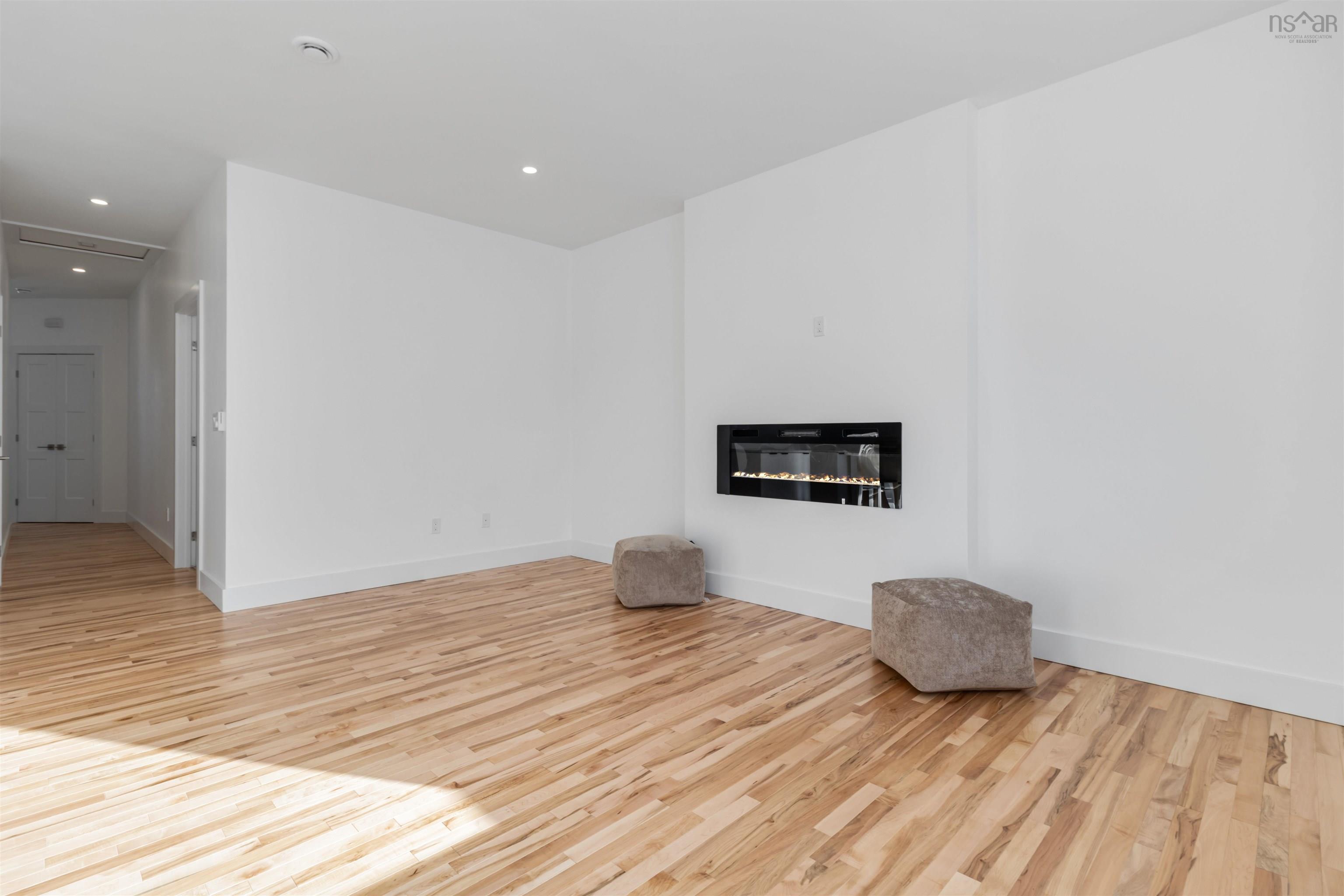 $730,000.00: 164 Provence Way, Timberlea