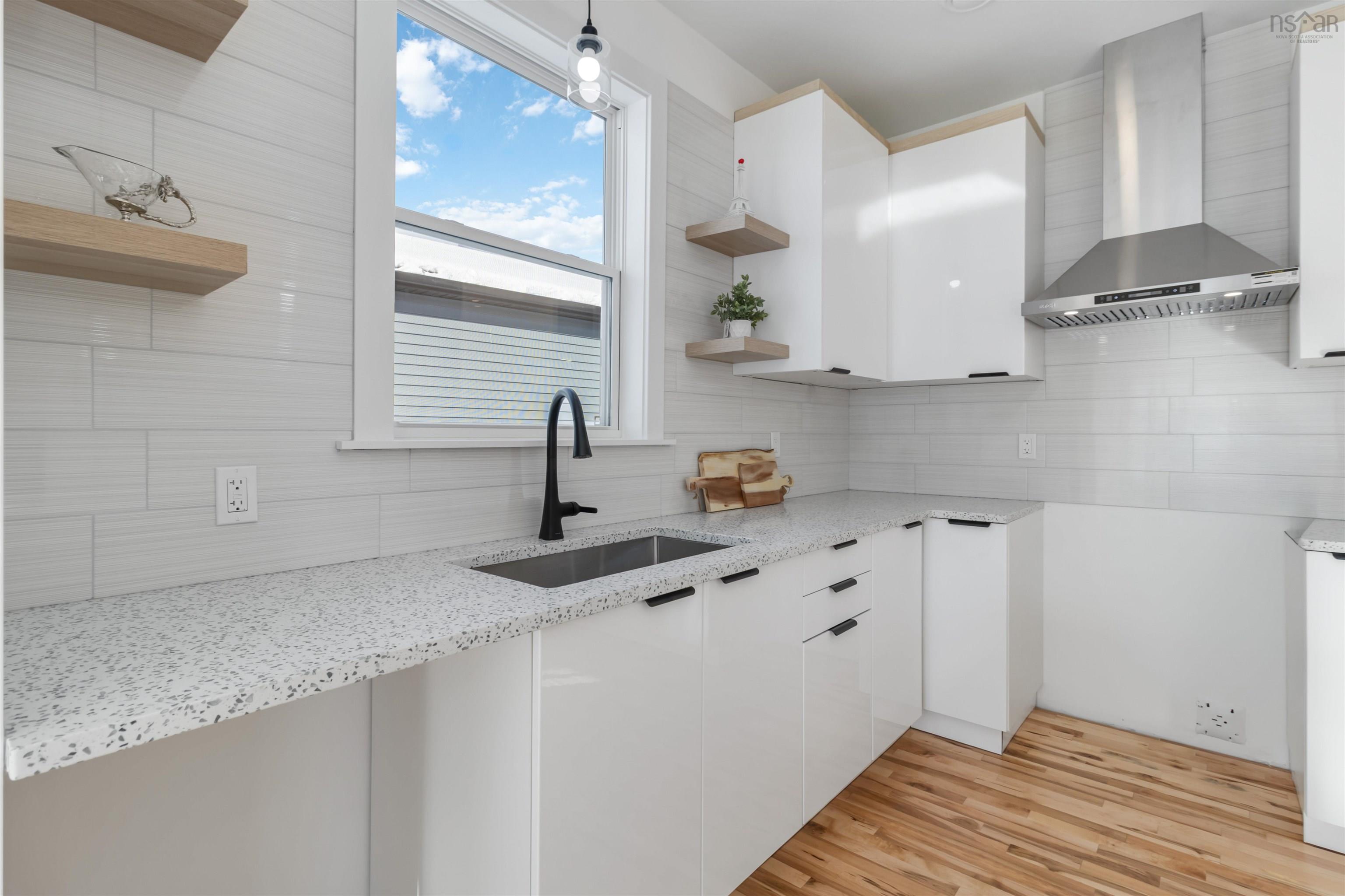 $730,000.00: 164 Provence Way, Timberlea