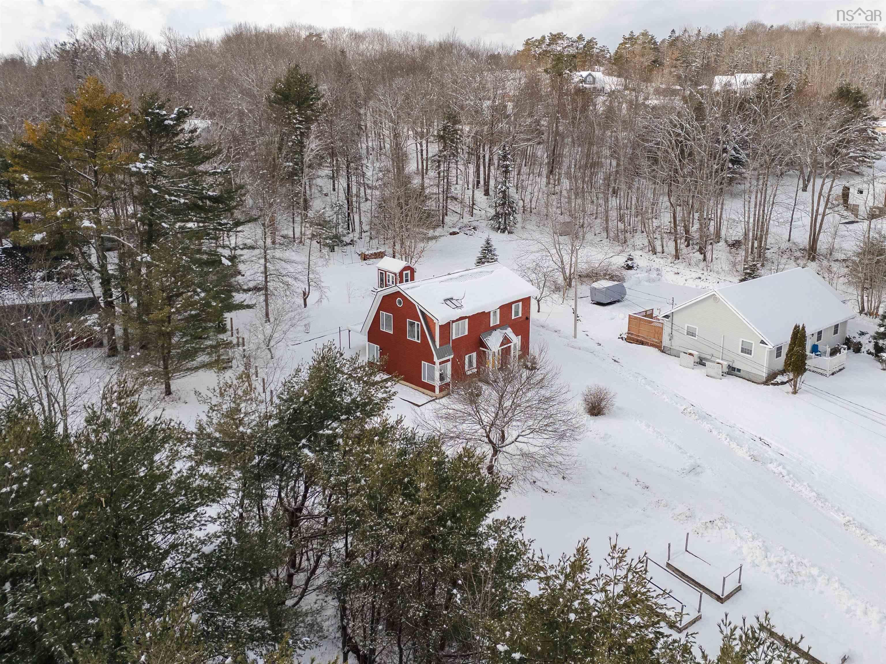 $525,000.00: 21 Long Hill Road, Mahone Bay