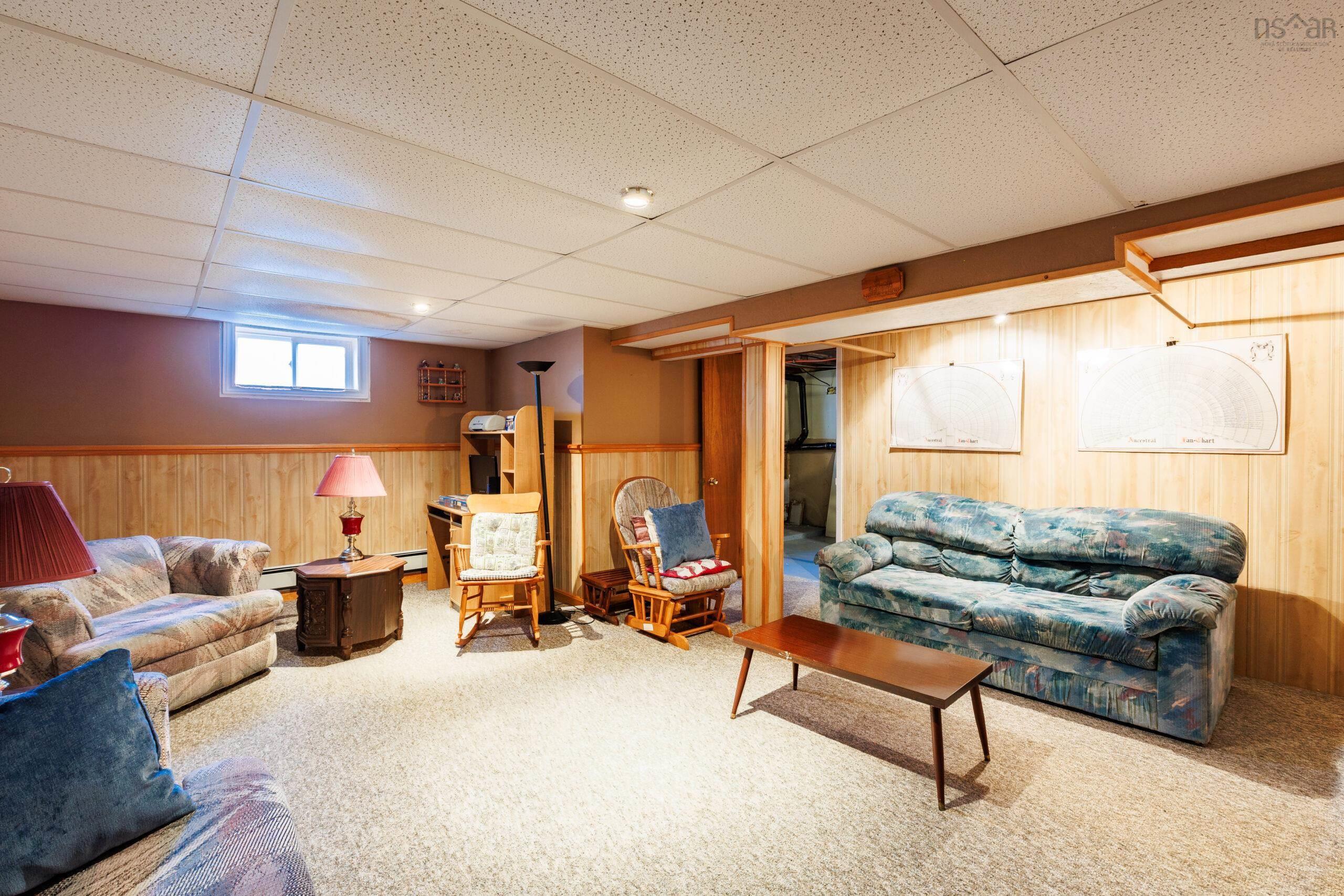 $380,000.00: 32 Chemin Des Bourque, Ste. Anne Du Ruisseau