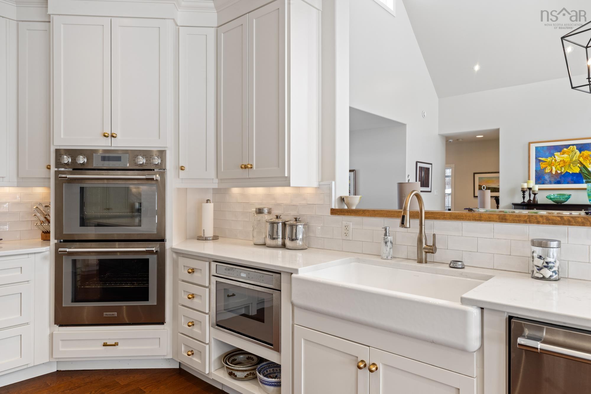 $1,725,000.00: 1911 Granton Abercrombie Road, Abercrombie