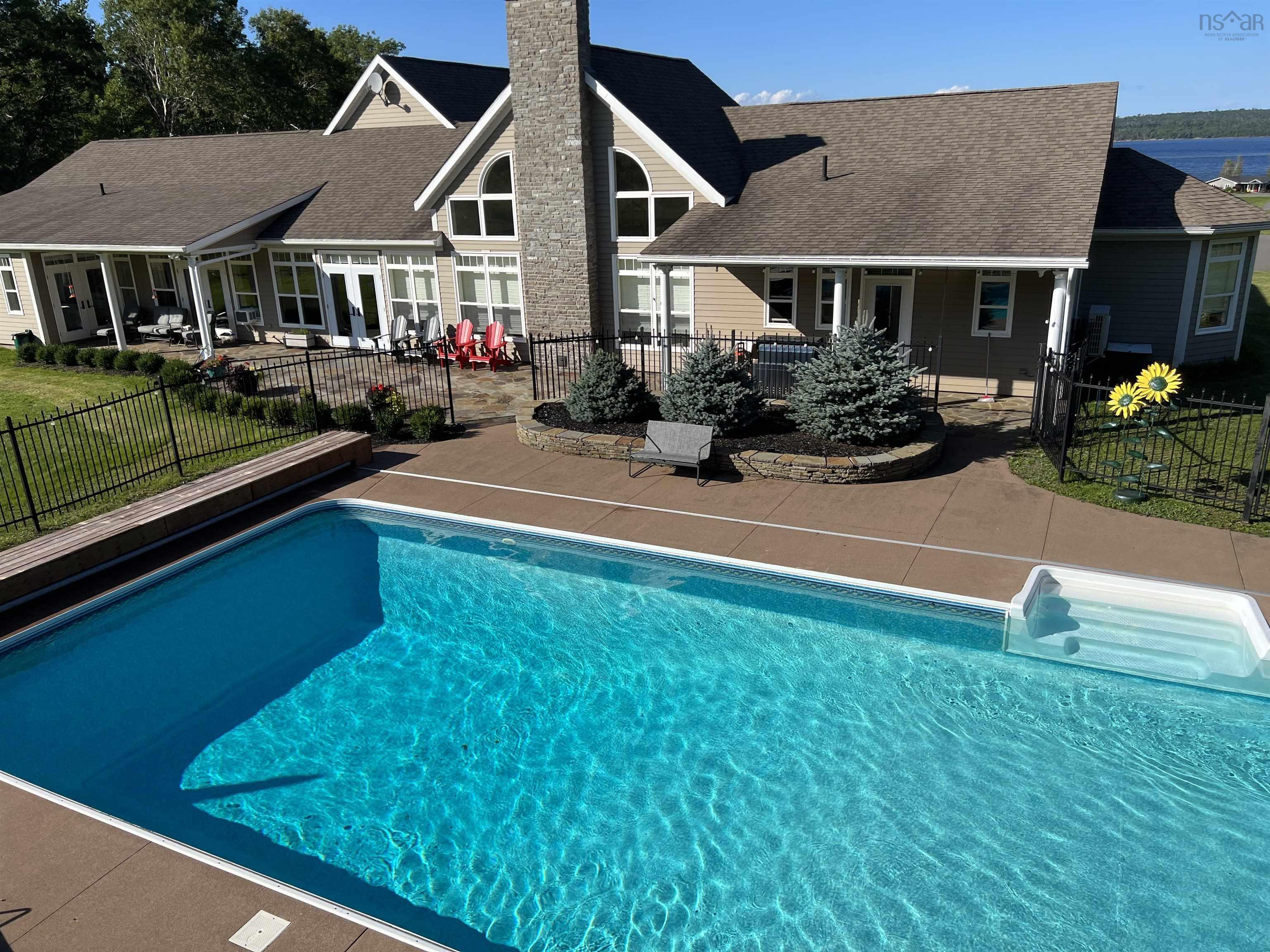 $1,725,000.00: 1911 Granton Abercrombie Road, Abercrombie