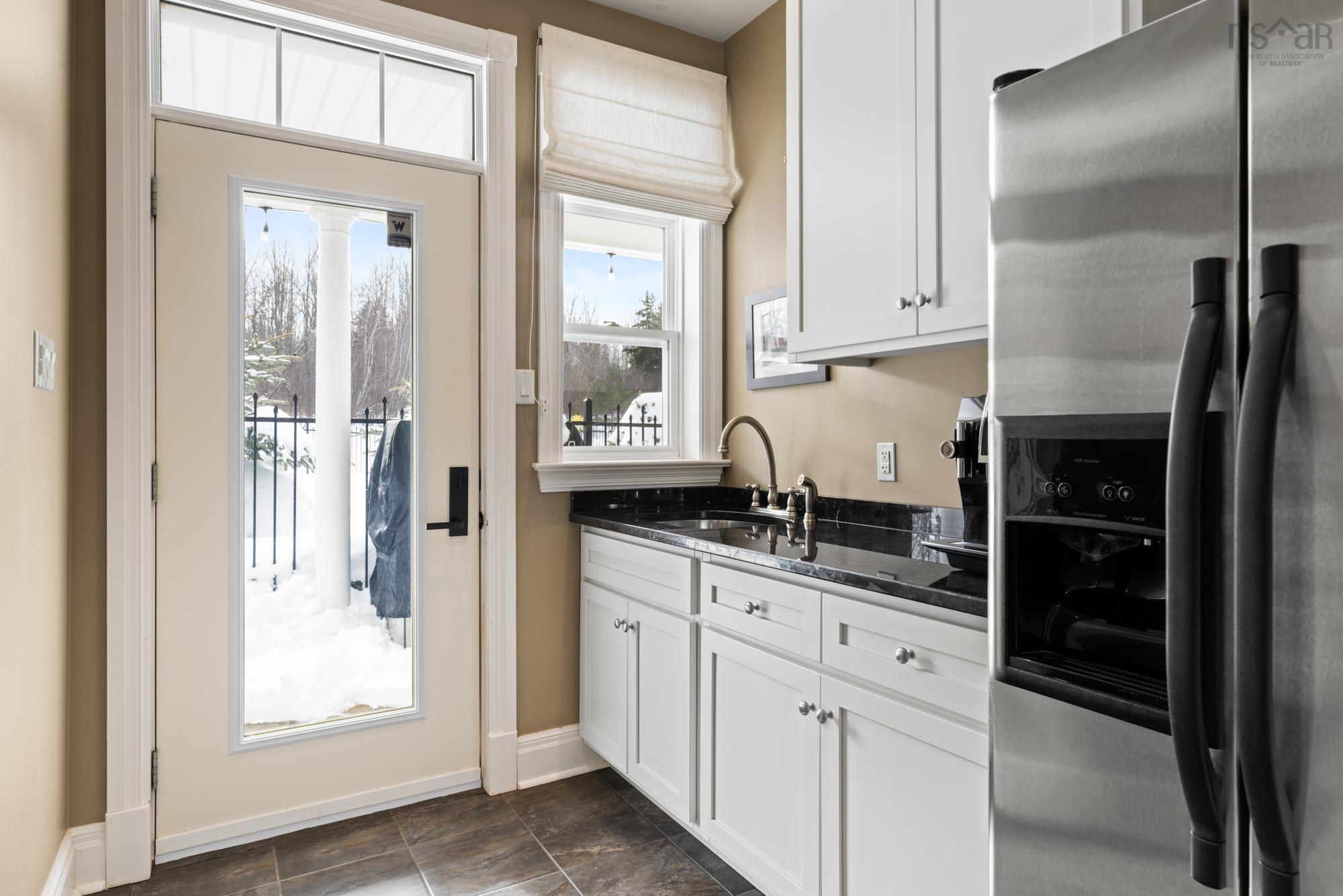 $1,725,000.00: 1911 Granton Abercrombie Road, Abercrombie