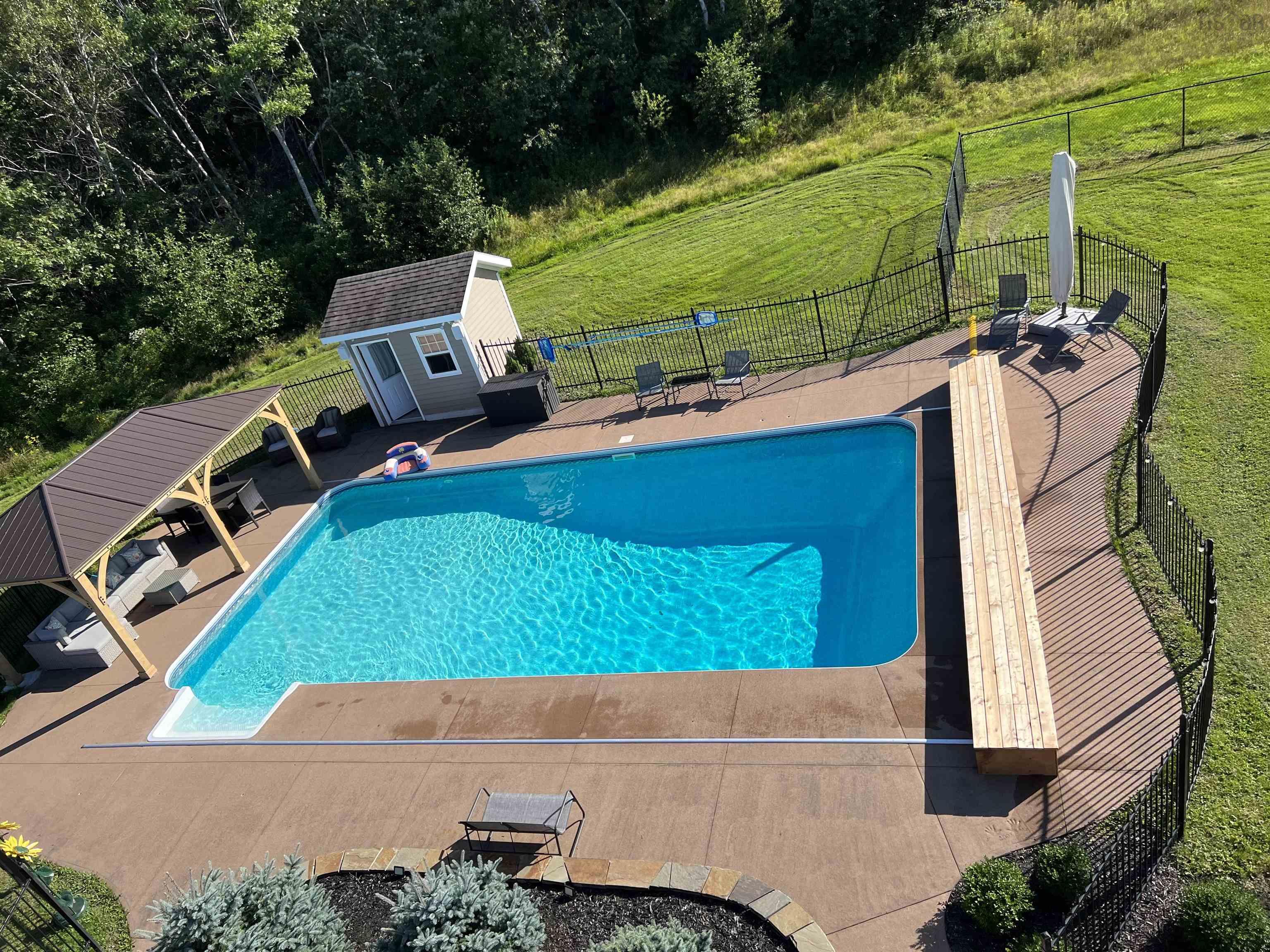 $1,725,000.00: 1911 Granton Abercrombie Road, Abercrombie