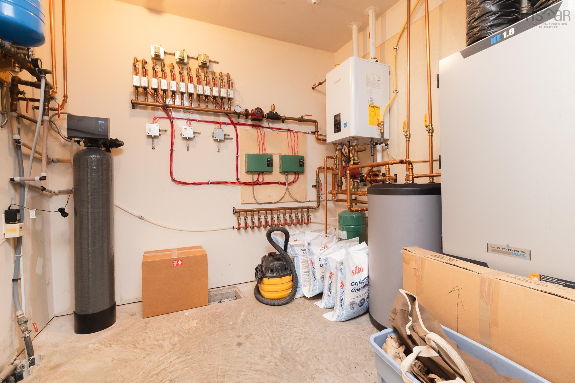 $1,725,000.00: 1911 Granton Abercrombie Road, Abercrombie