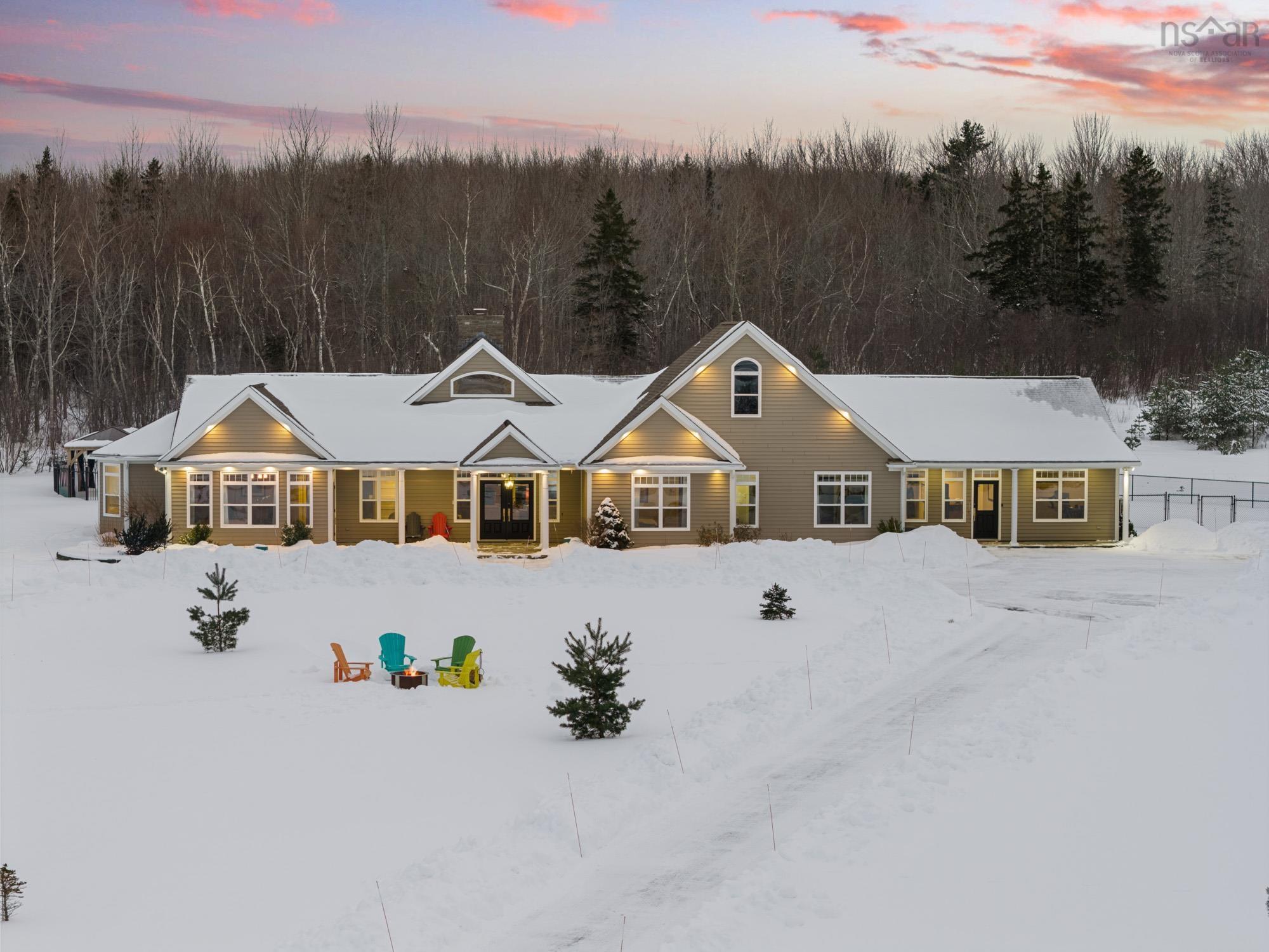 $1,725,000.00: 1911 Granton Abercrombie Road, Abercrombie