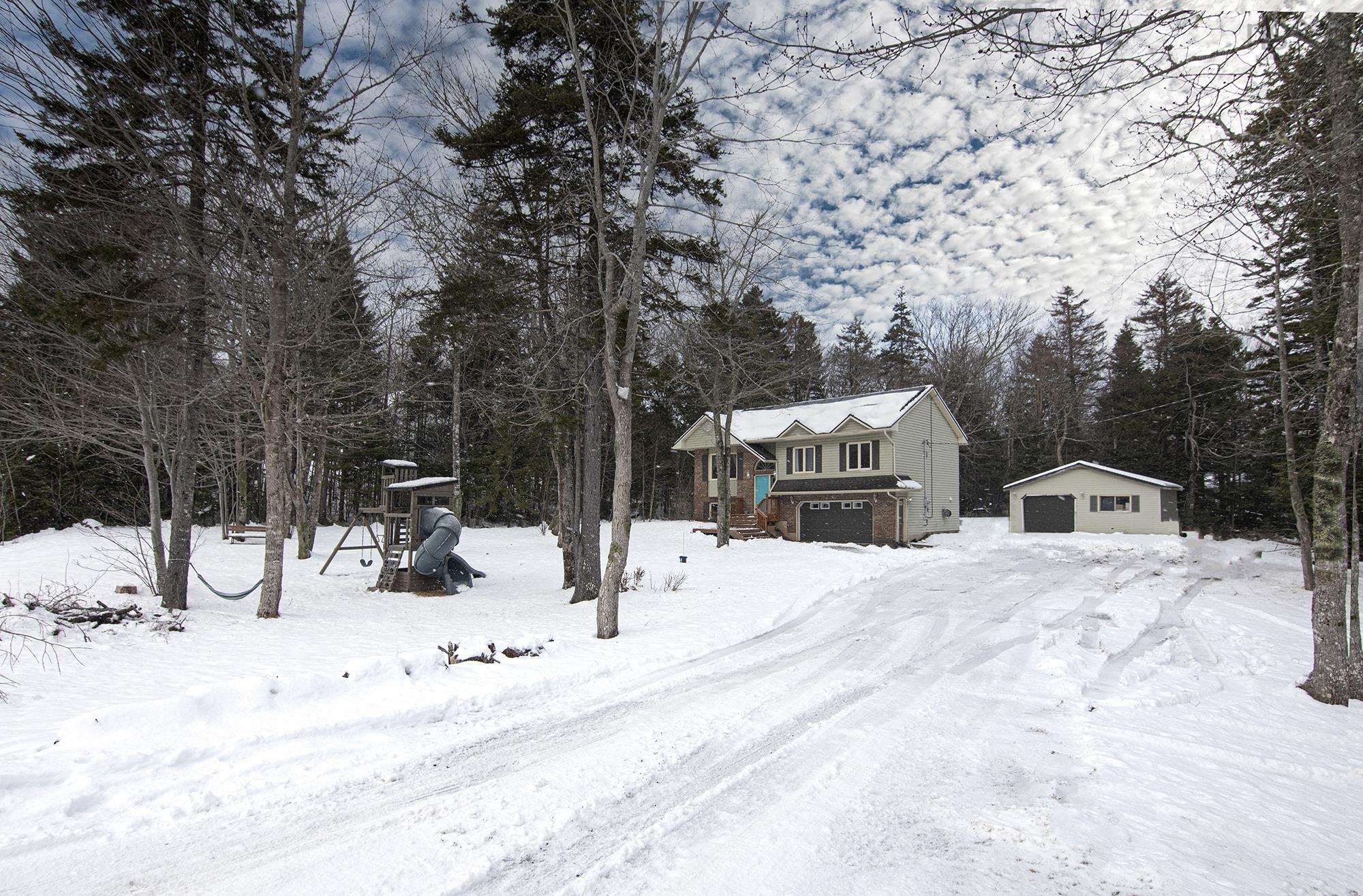 45 Rockcliffe Crescent, Hammonds Plains, NS (MLS 202601498)