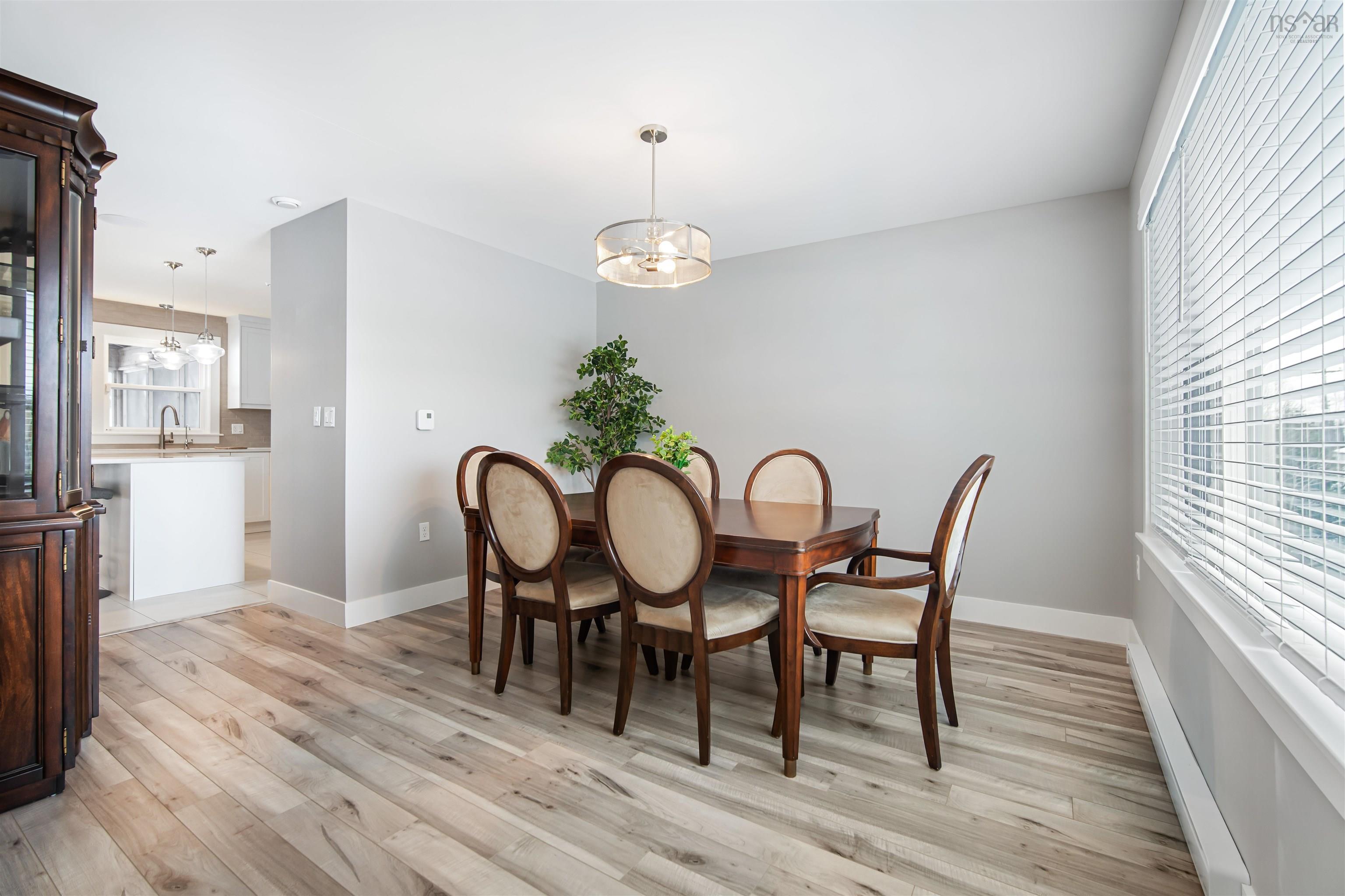 $989,900.00: 1465 McCabe Lake Drive, Middle Sackville