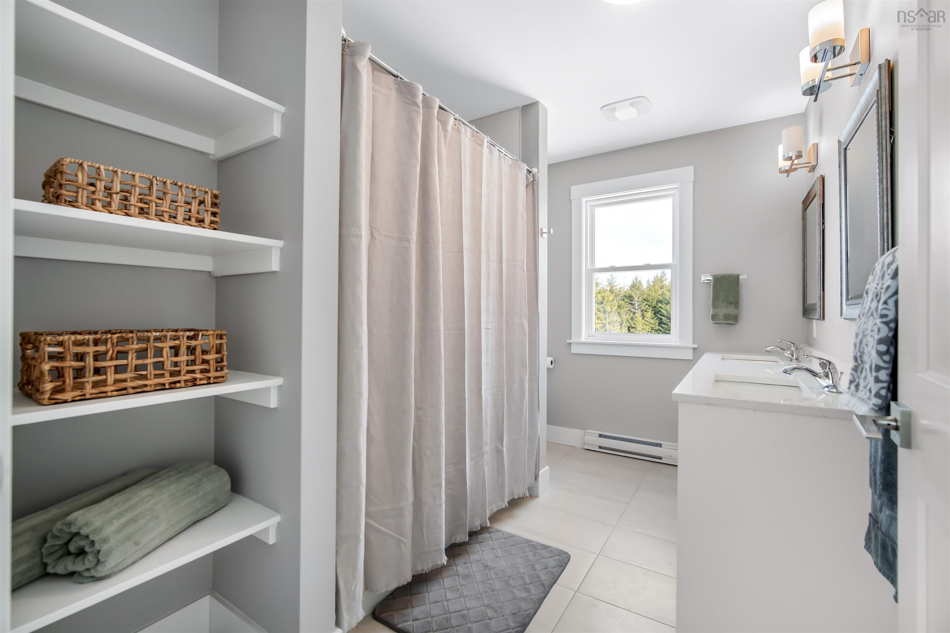 1465 Mccabe Lake Drive, Middle Sackville, NS (MLS 202601544)