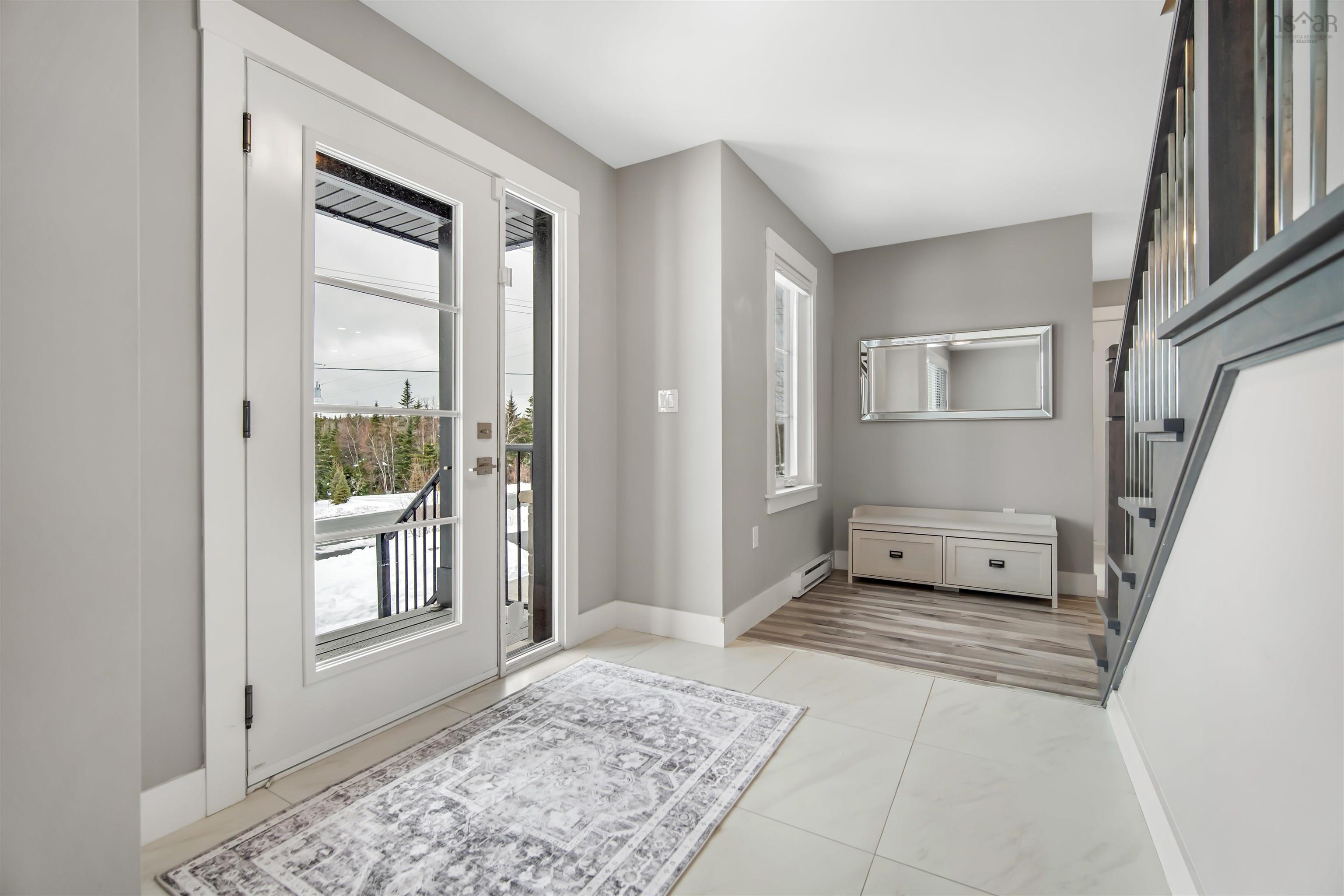 $989,900.00: 1465 McCabe Lake Drive, Middle Sackville