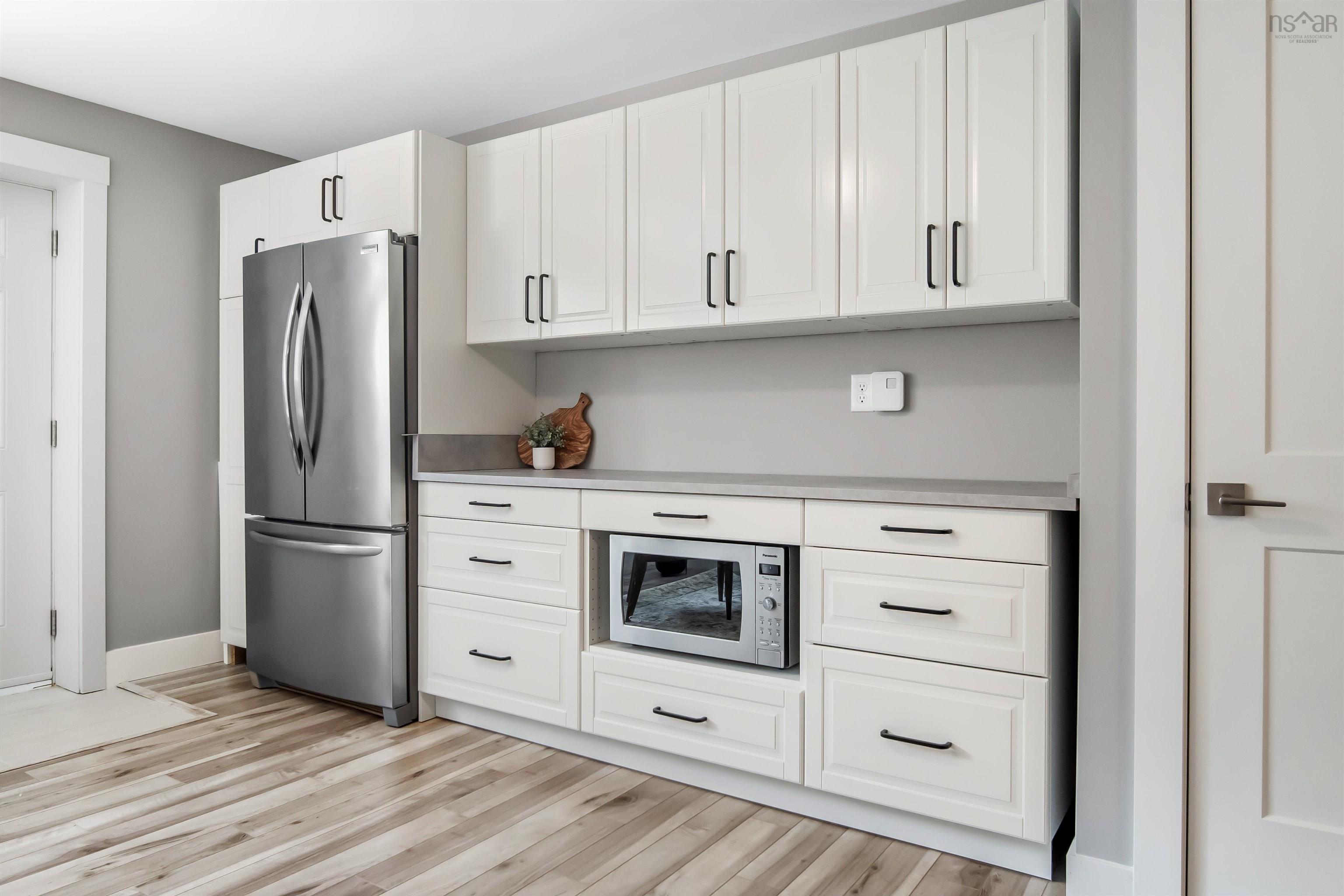 $989,900.00: 1465 McCabe Lake Drive, Middle Sackville