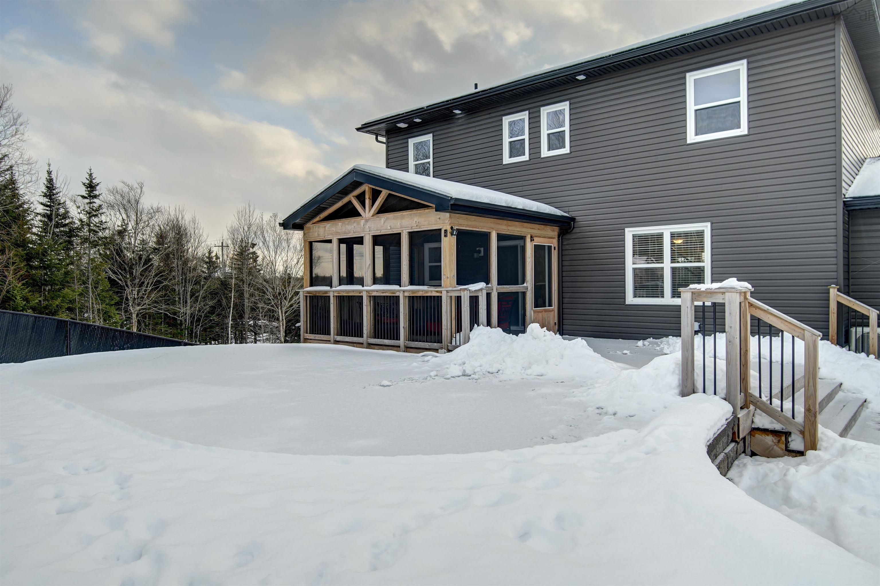 1465 Mccabe Lake Drive, Middle Sackville, NS (MLS 202601544)