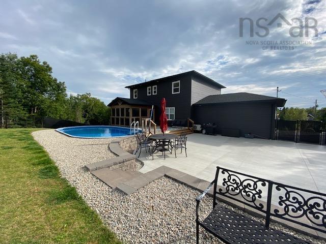 $989,900.00: 1465 McCabe Lake Drive, Middle Sackville