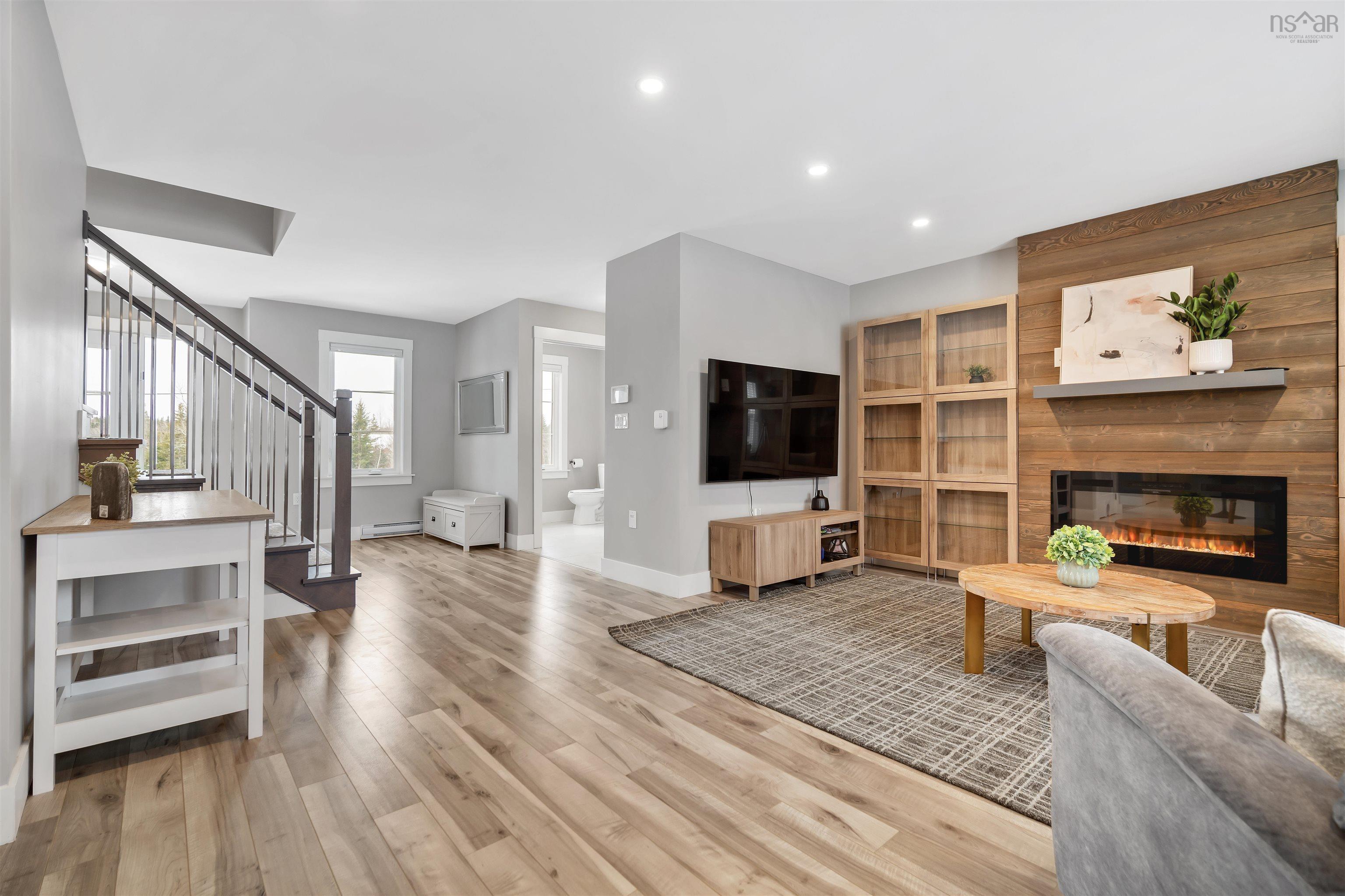 $989,900.00: 1465 McCabe Lake Drive, Middle Sackville