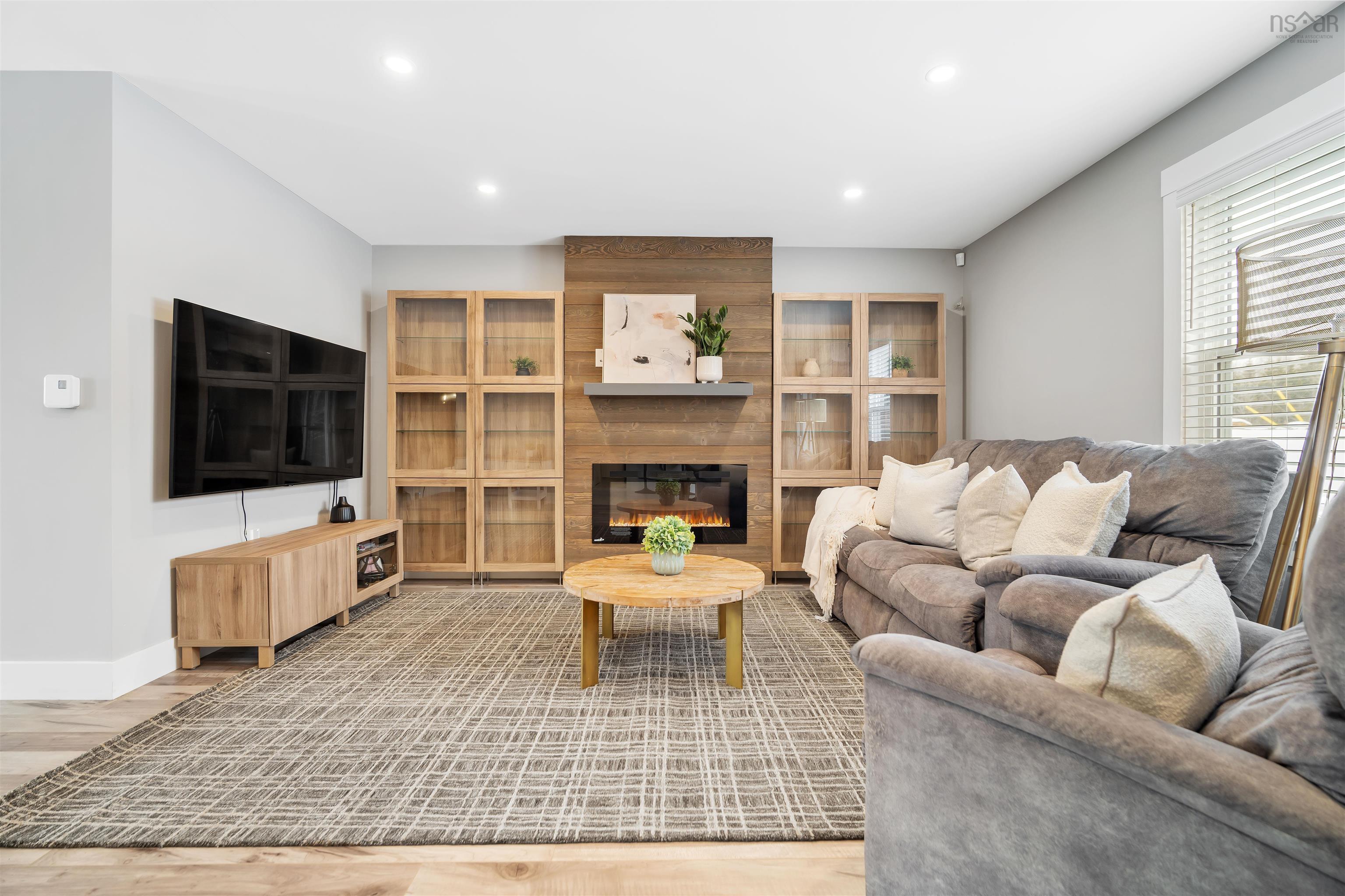 $989,900.00: 1465 McCabe Lake Drive, Middle Sackville