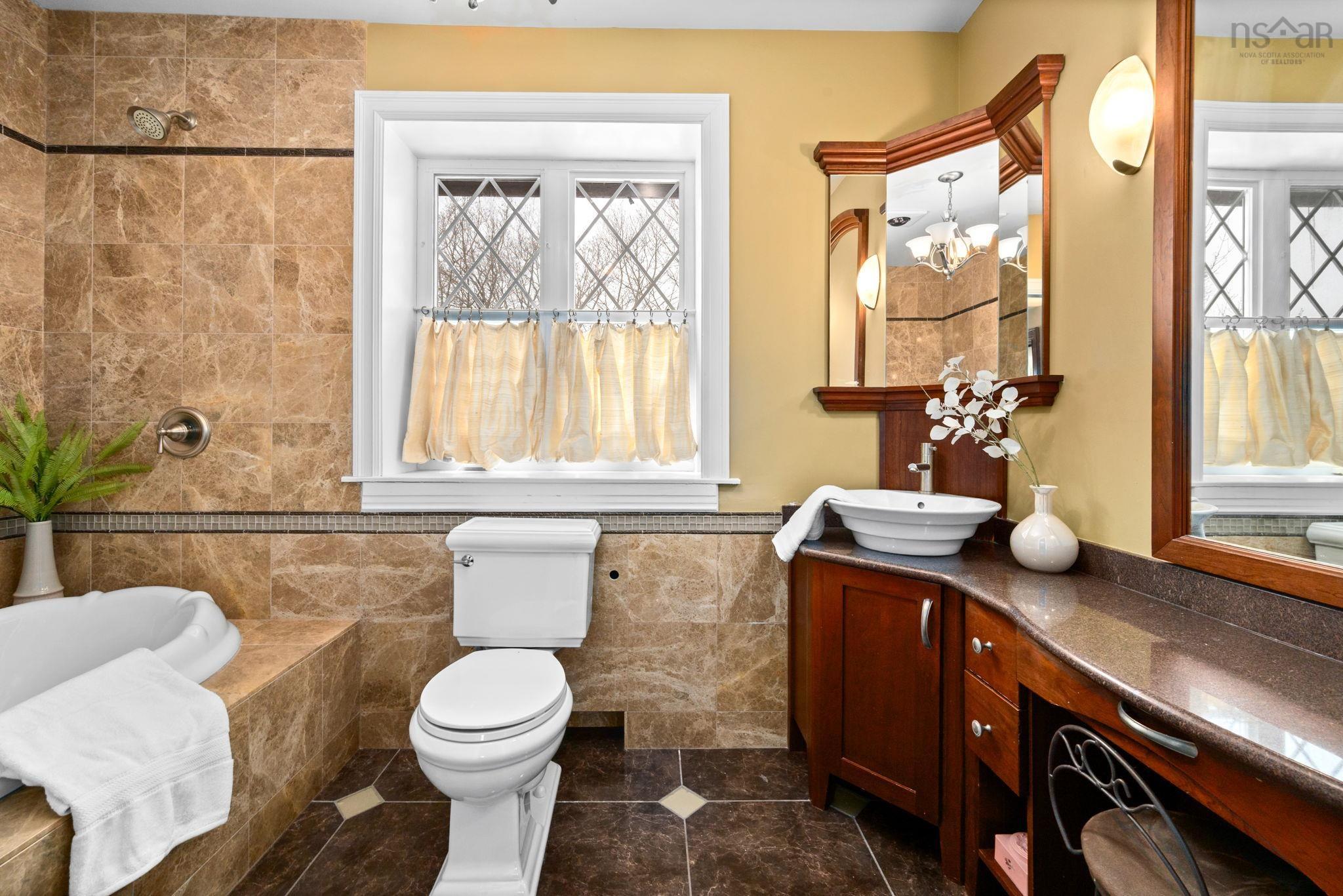 $2,225,000.00: 1950 Connaught Avenue, Halifax