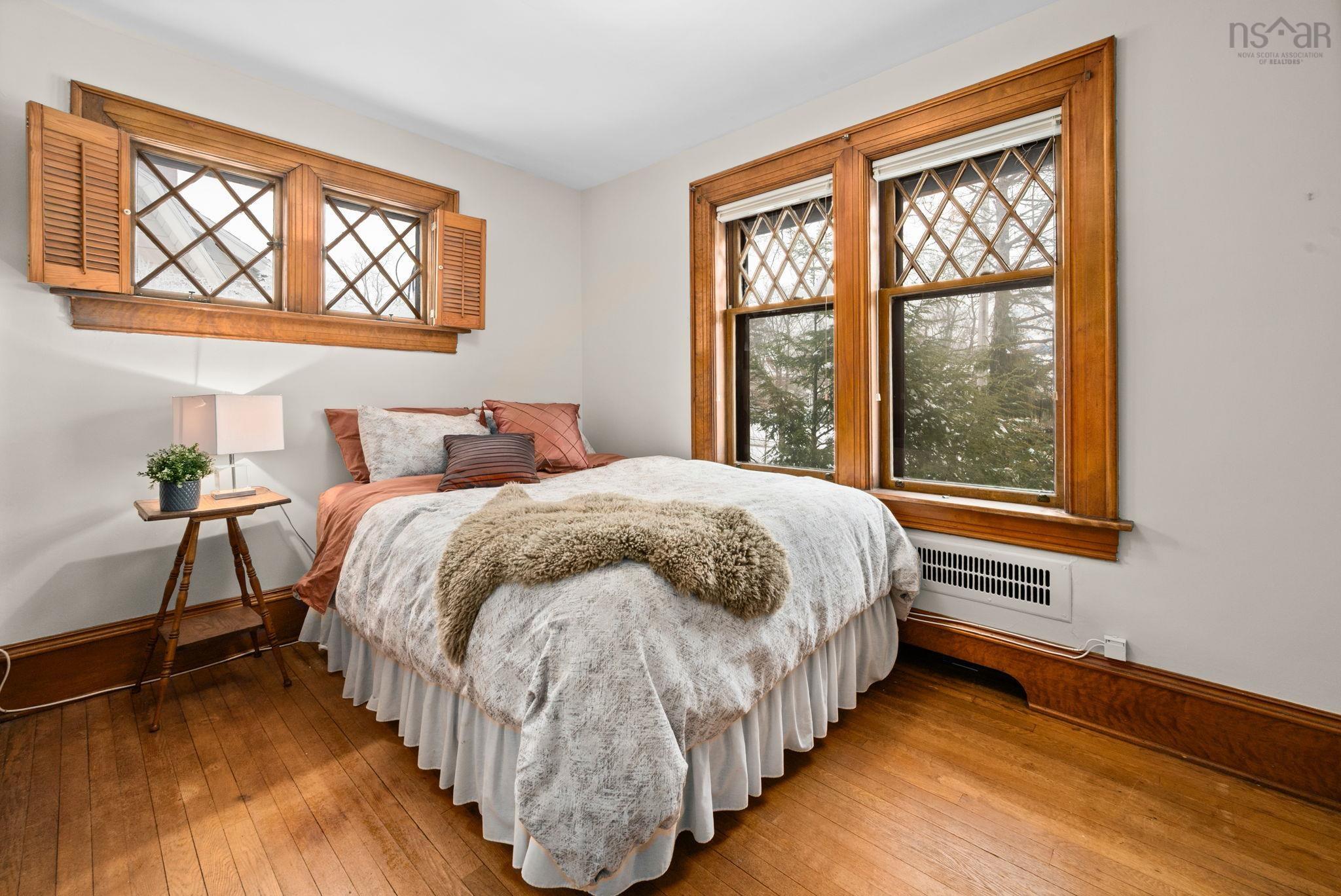 $2,225,000.00: 1950 Connaught Avenue, Halifax