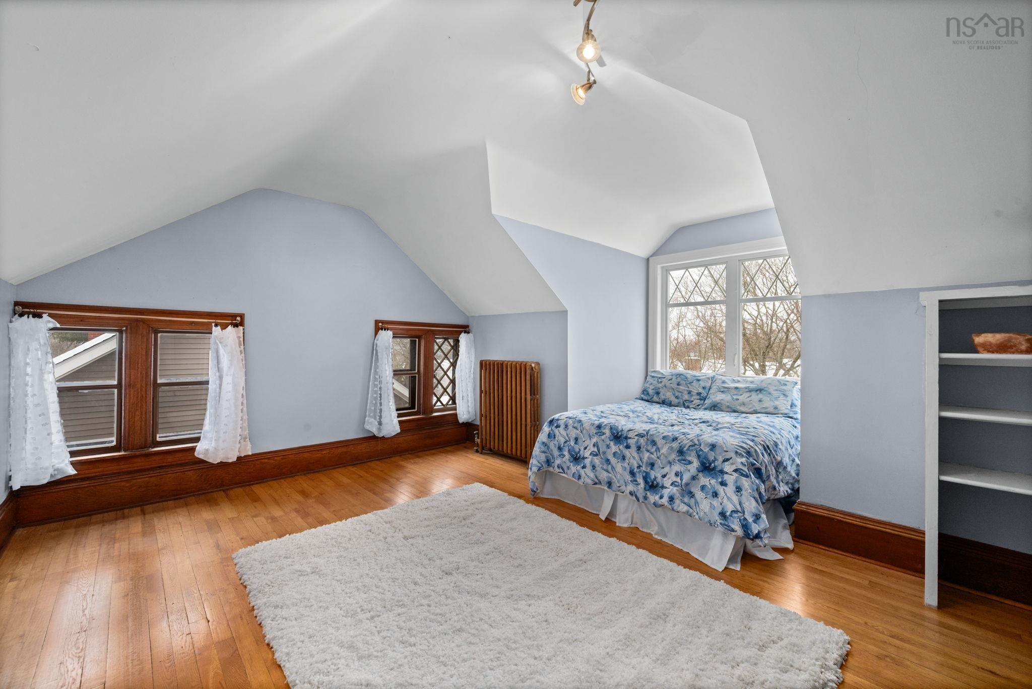 $2,225,000.00: 1950 Connaught Avenue, Halifax